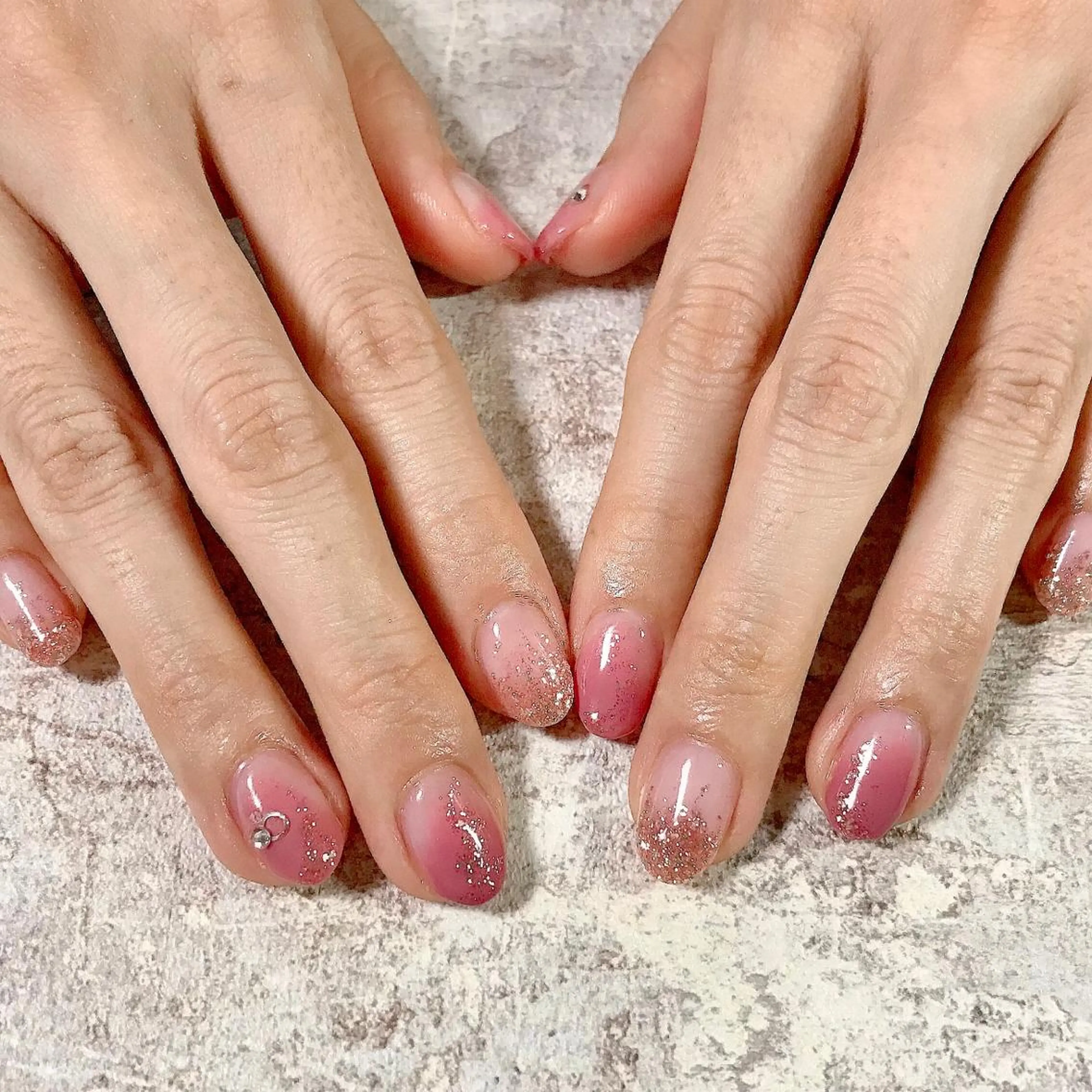 ネイル フットネイル ラメ(グリッター) ラメグラデーション ワンカラーネイル kikinail 溝の口のネイルデザイン