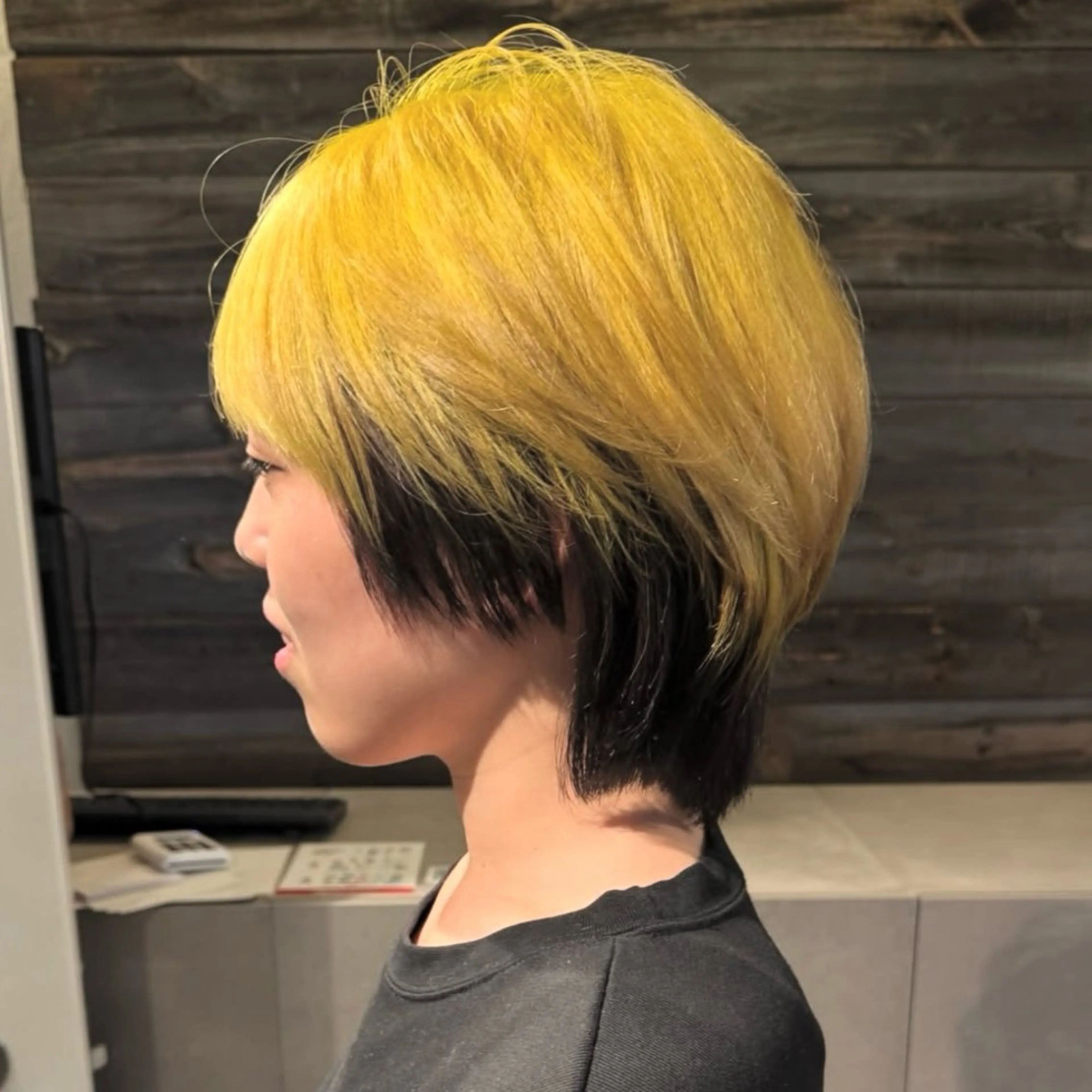 ショート カラー ヘアカラー ナチュラルカラー/ ハイトーン AMIのヘアスタイル