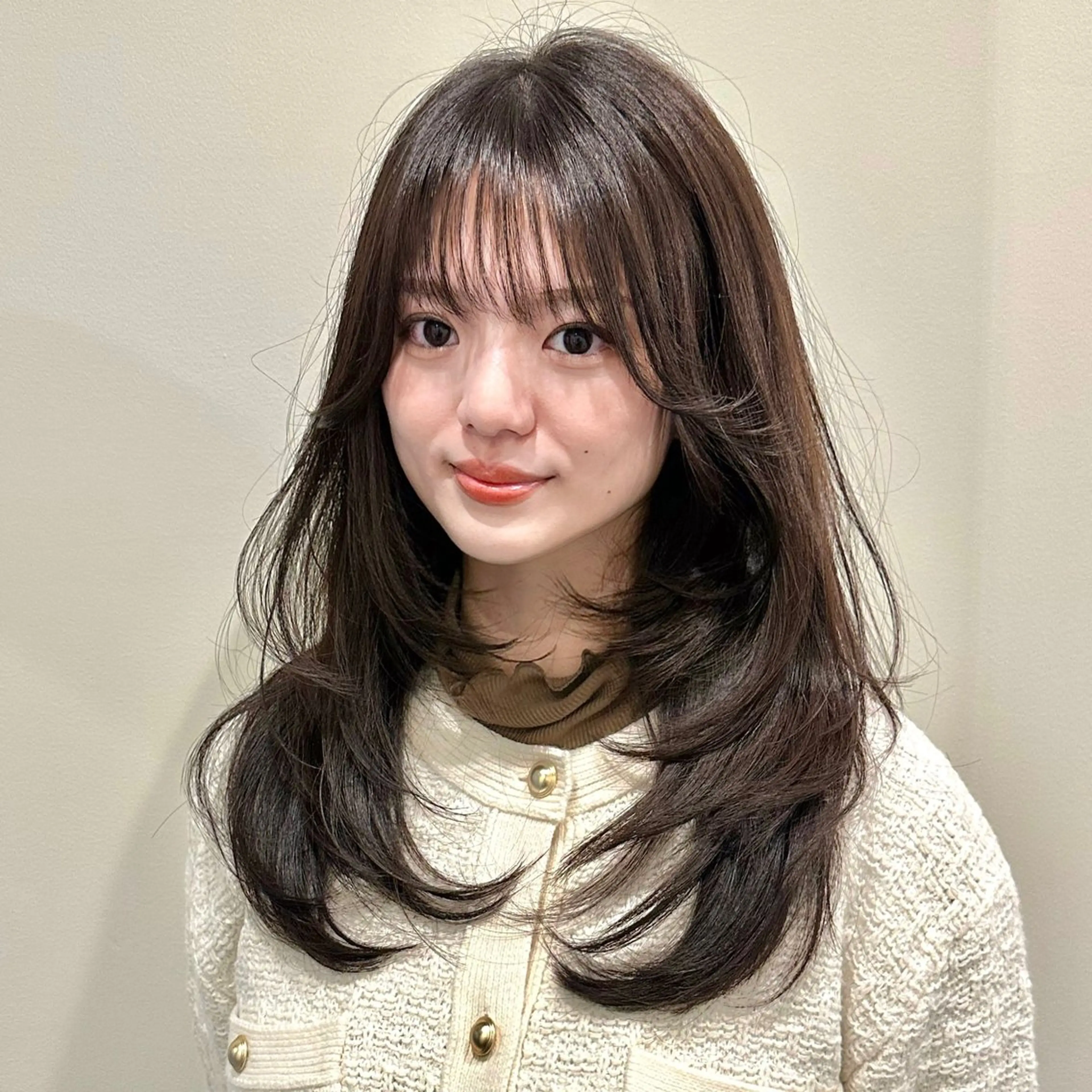 ロング カット ヘアカラー トリートメント 🌹ハッシュカット、 レイヤー韓国ヘア🌹のヘアスタイル