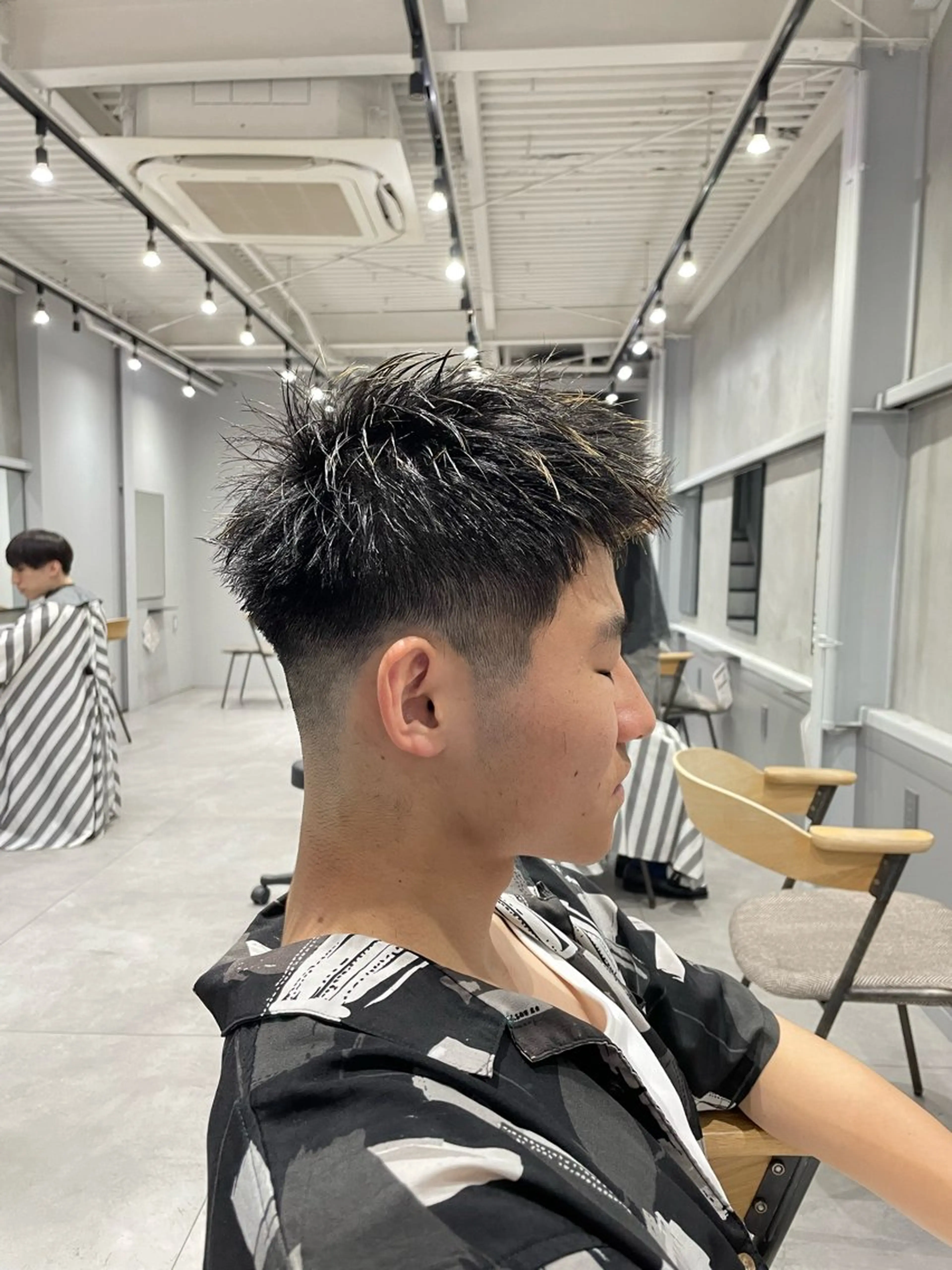 メンズ フェードカット カット 鈴木 崇之のヘアスタイル