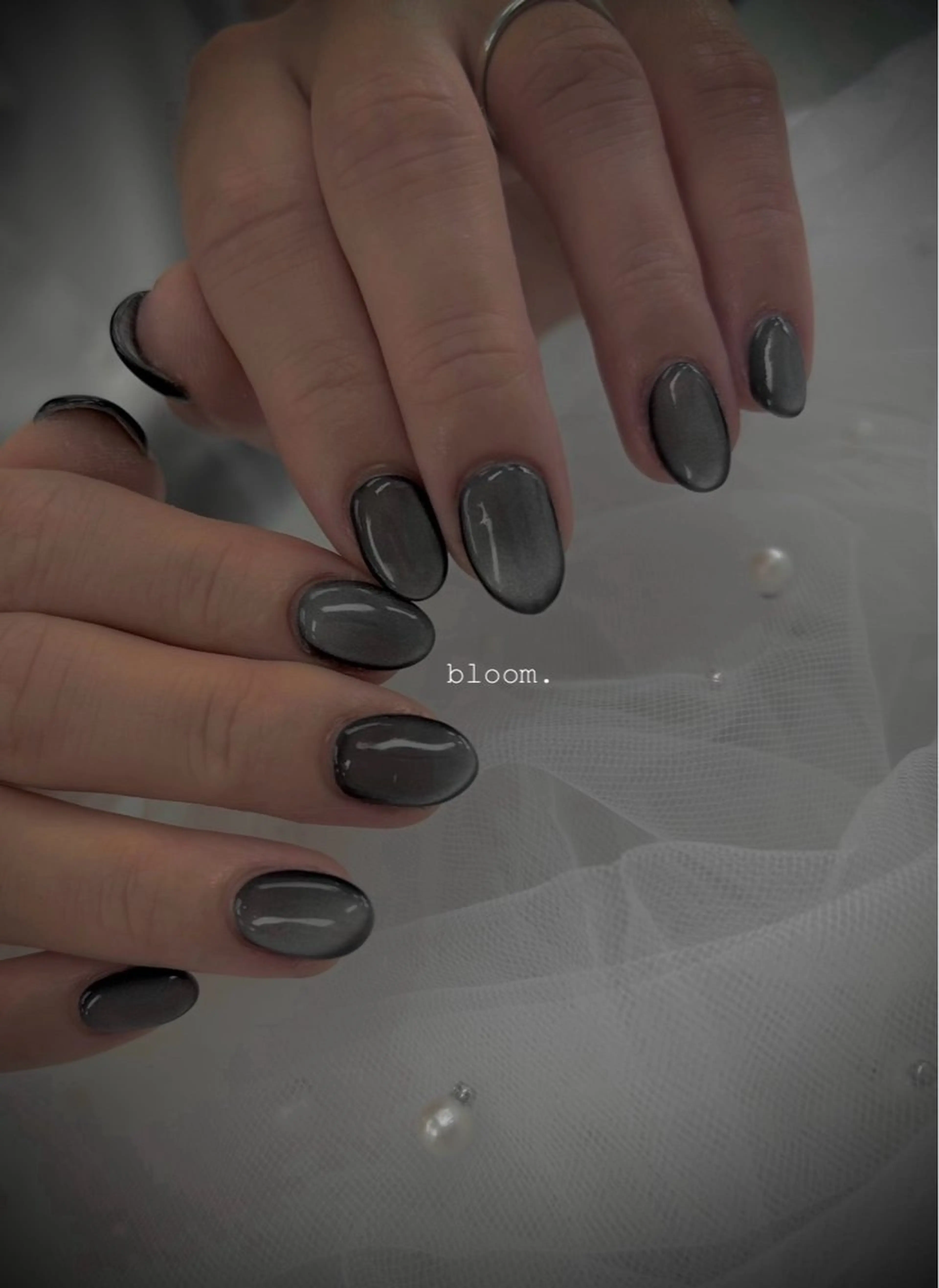 ネイル マグネットネイル マグネットワンカラー ワンカラーネイル nail salon Bloom.のネイルデザイン