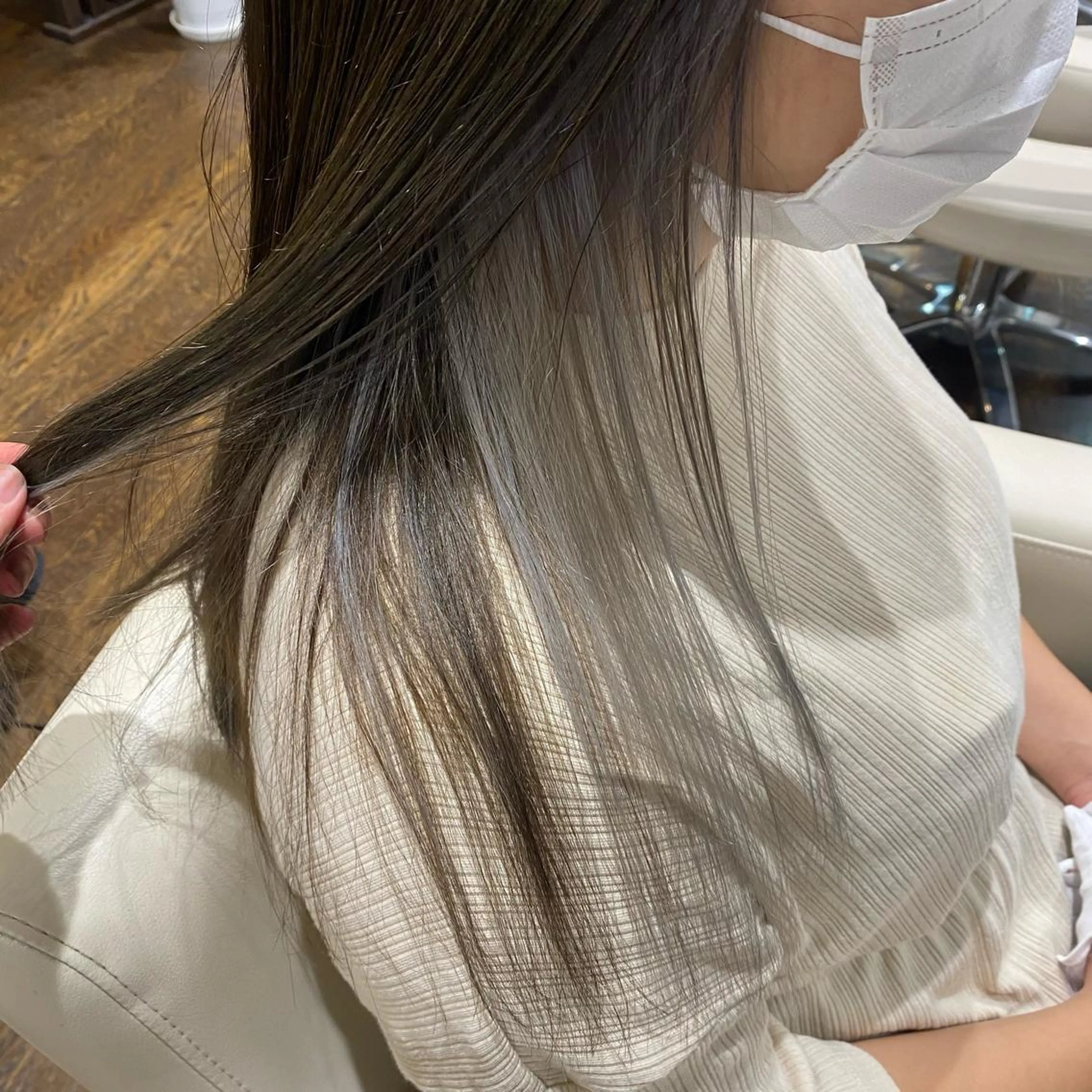 ロング カラー 中村 友香のヘアスタイル