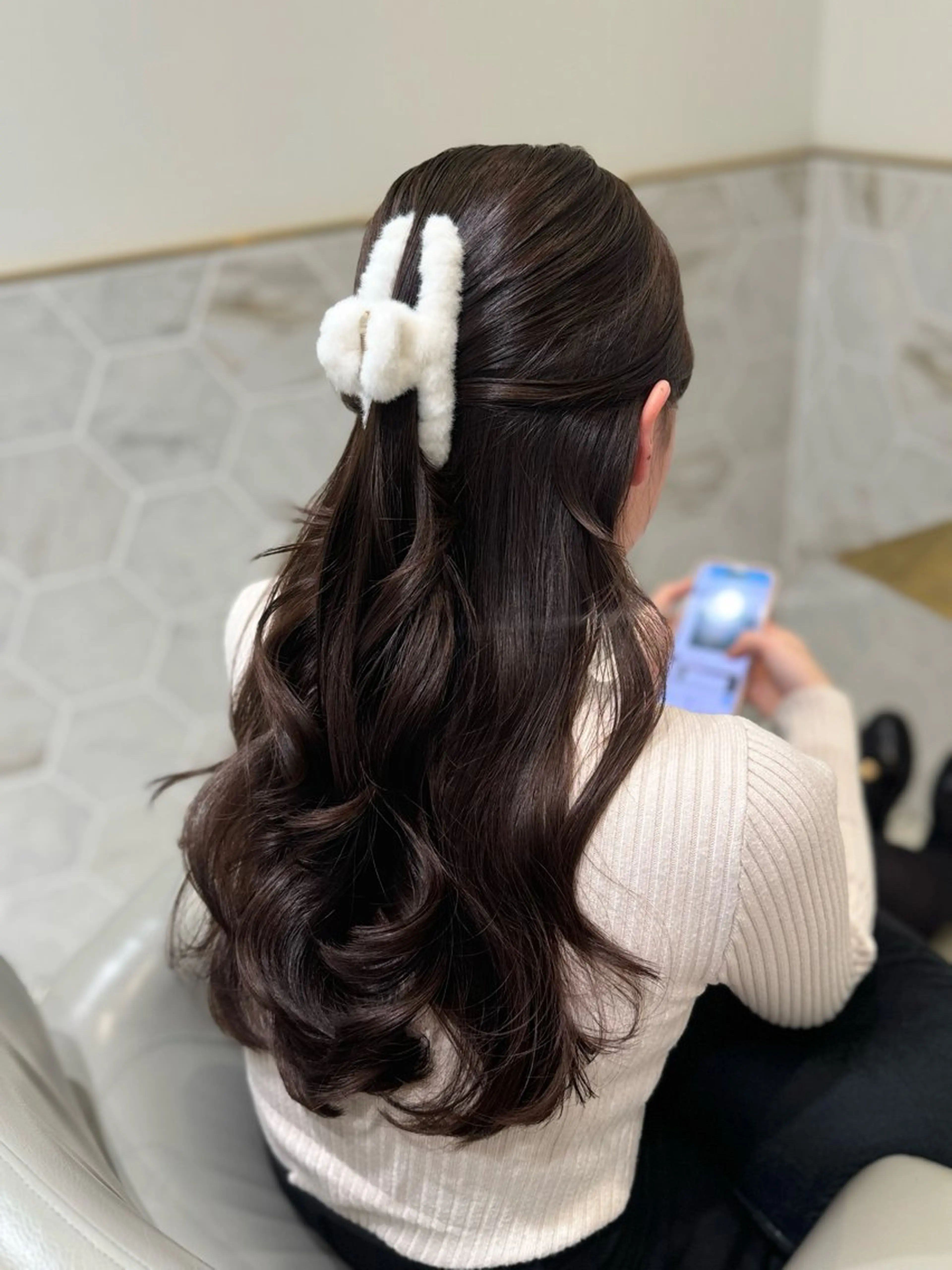 ロング カラー ブラウンカラー オリーブブラウン costes 今井芽依のヘアスタイル