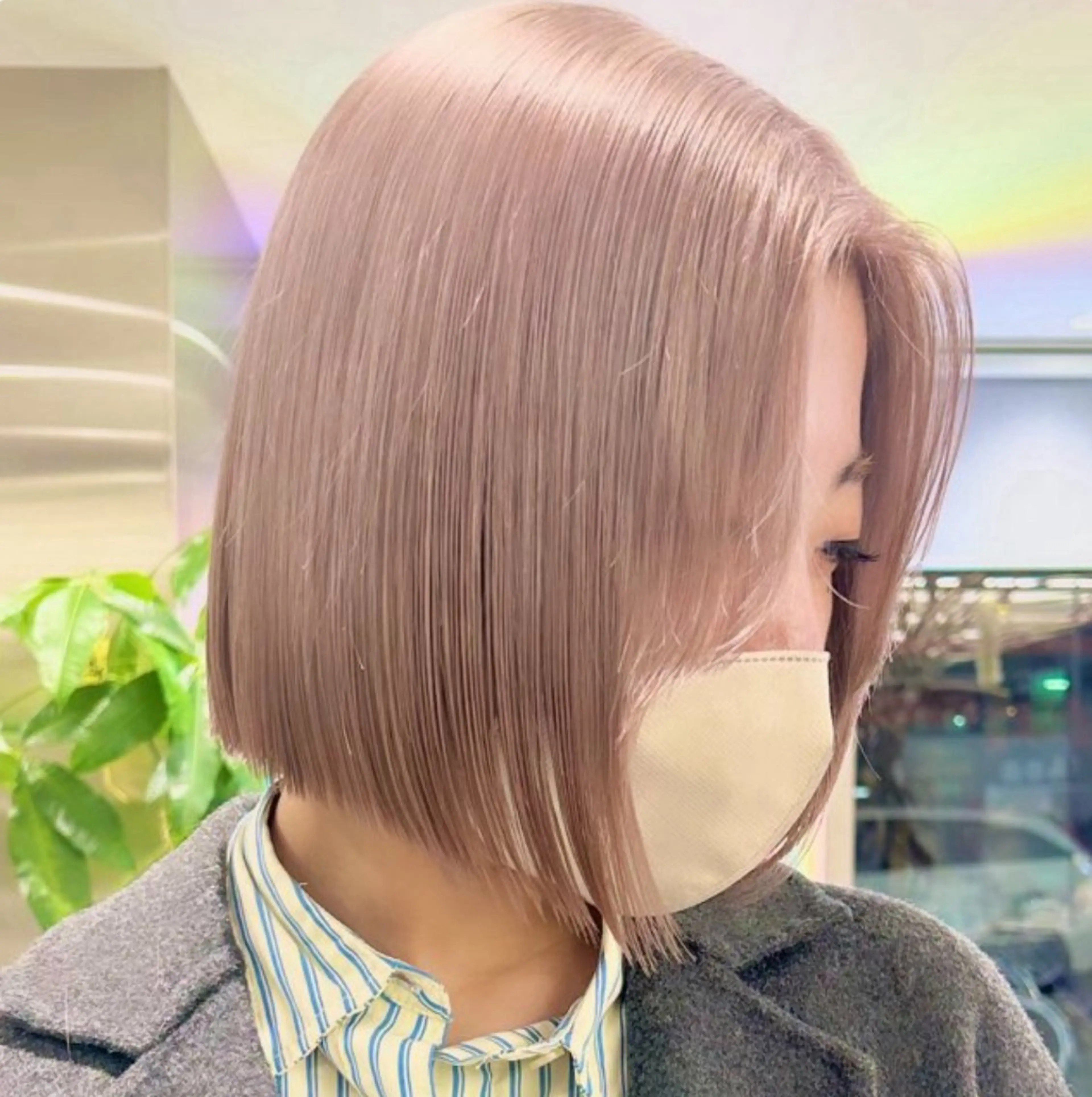 ミディアム カラー ブリーチ ケアブリーチ 透明感カラー ハイトーンカラー イルミナカラー ヘアカラー トリートメント メンズ/ボブ/パーマ /くるみのマツエク・マツパデザイン