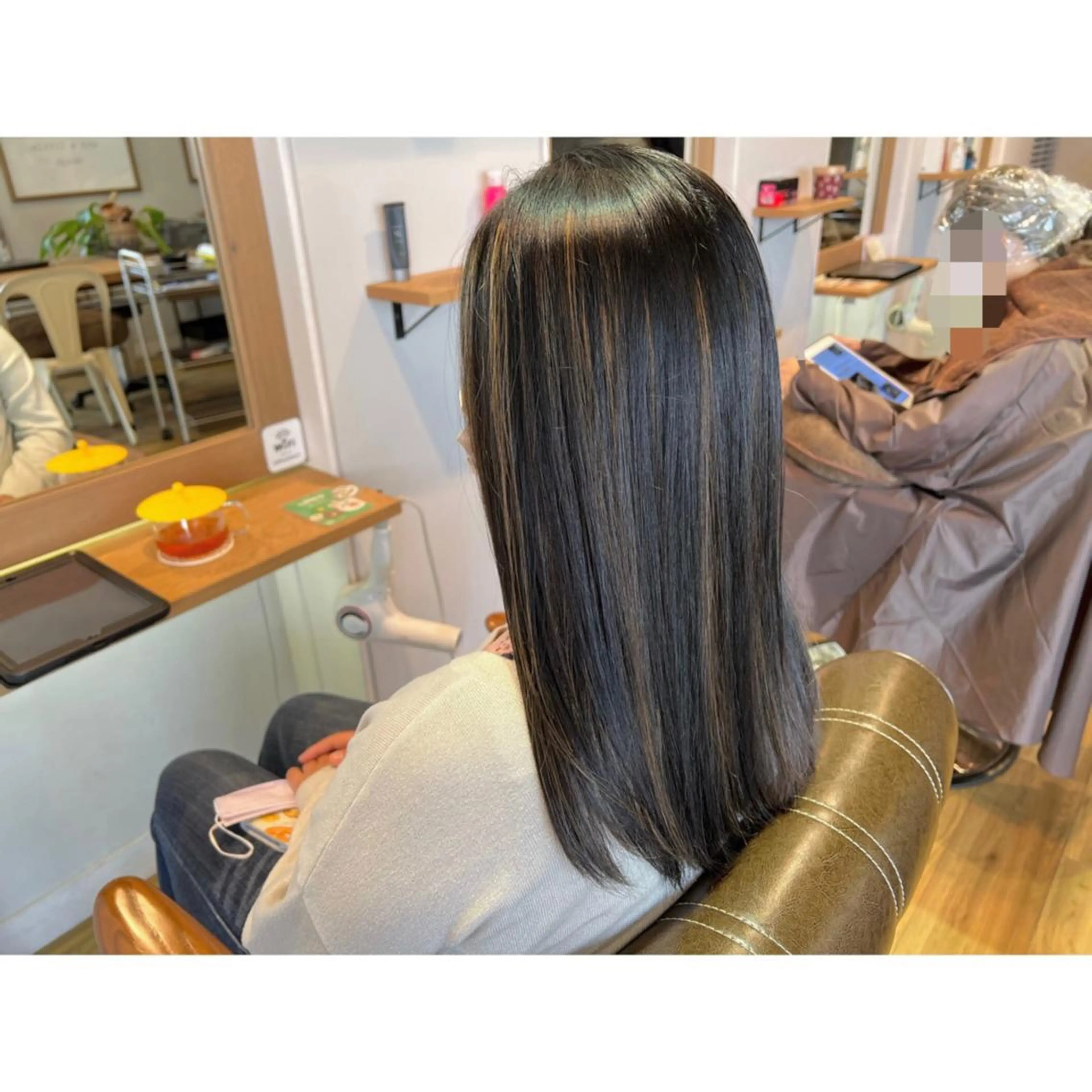 ロング カラー ハイライトカラー ハイライト ツキダテ ユイのヘアスタイル