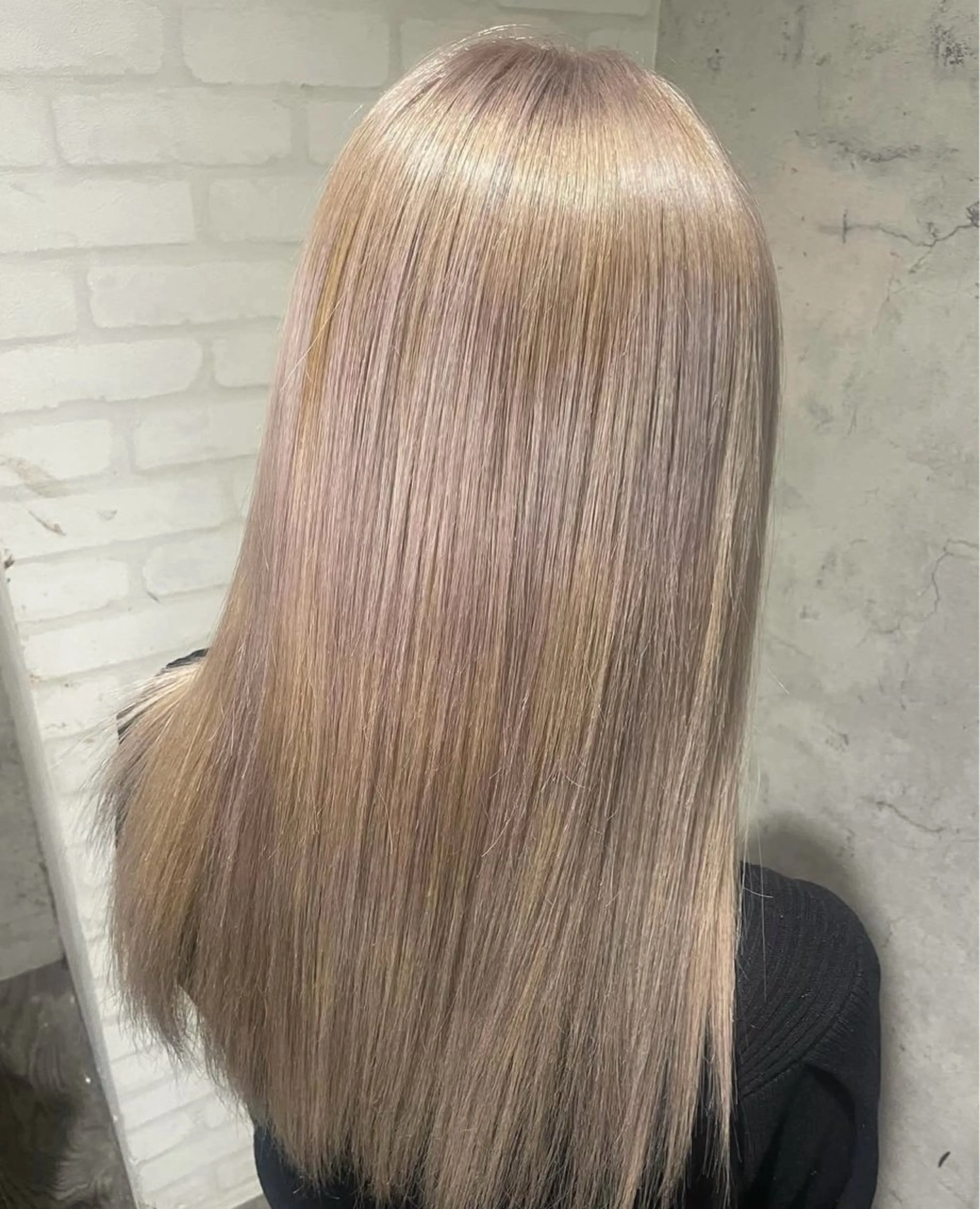 ロング カラー ヘアアレンジ ブロンド カット ヘアカラー トリートメント ヘアセット Aloa横浜所属・トップスタイリスト Shoyaのヘアスタイル