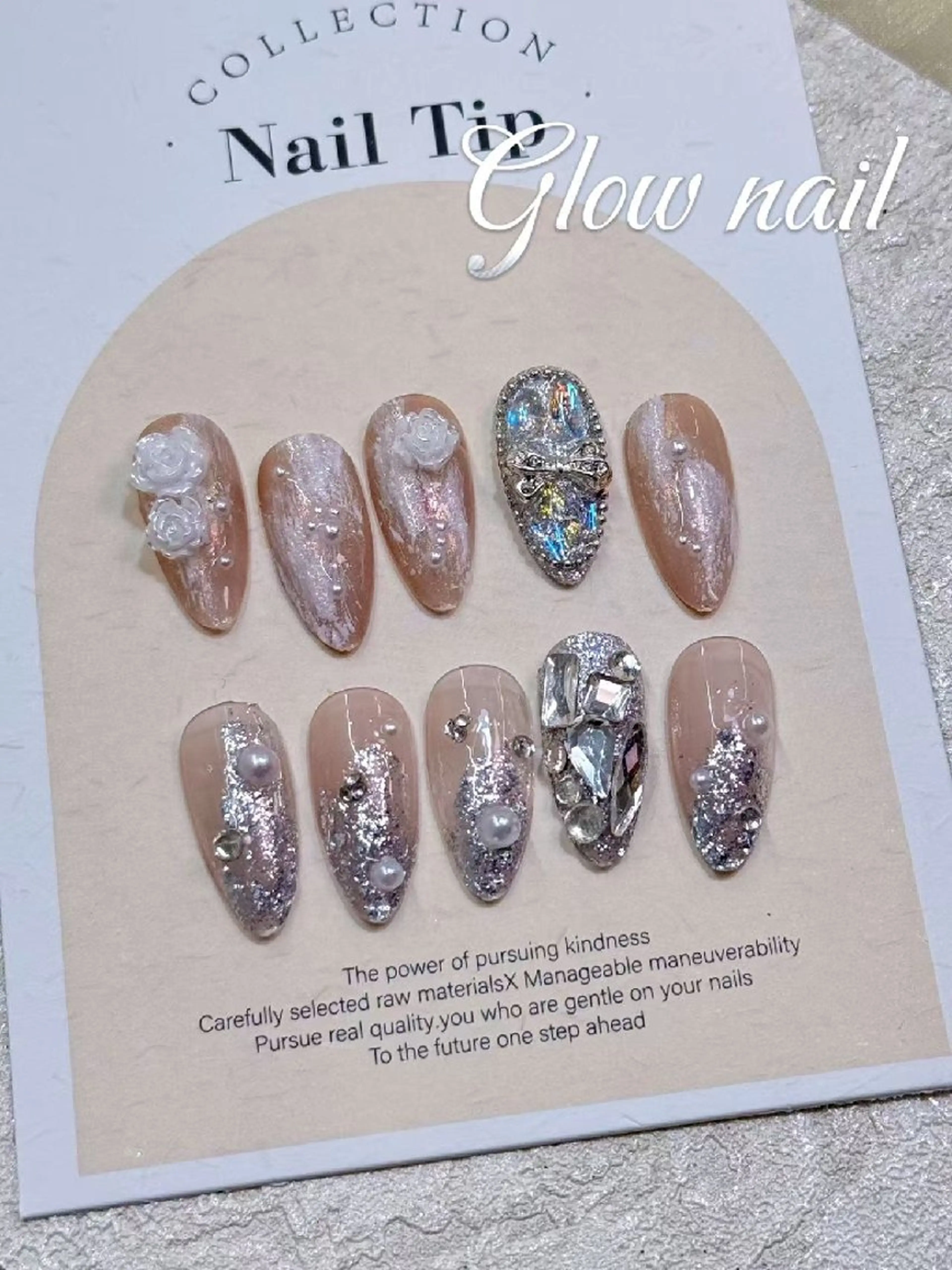 ネイル ハンドネイル グロー ネイルのネイルデザイン