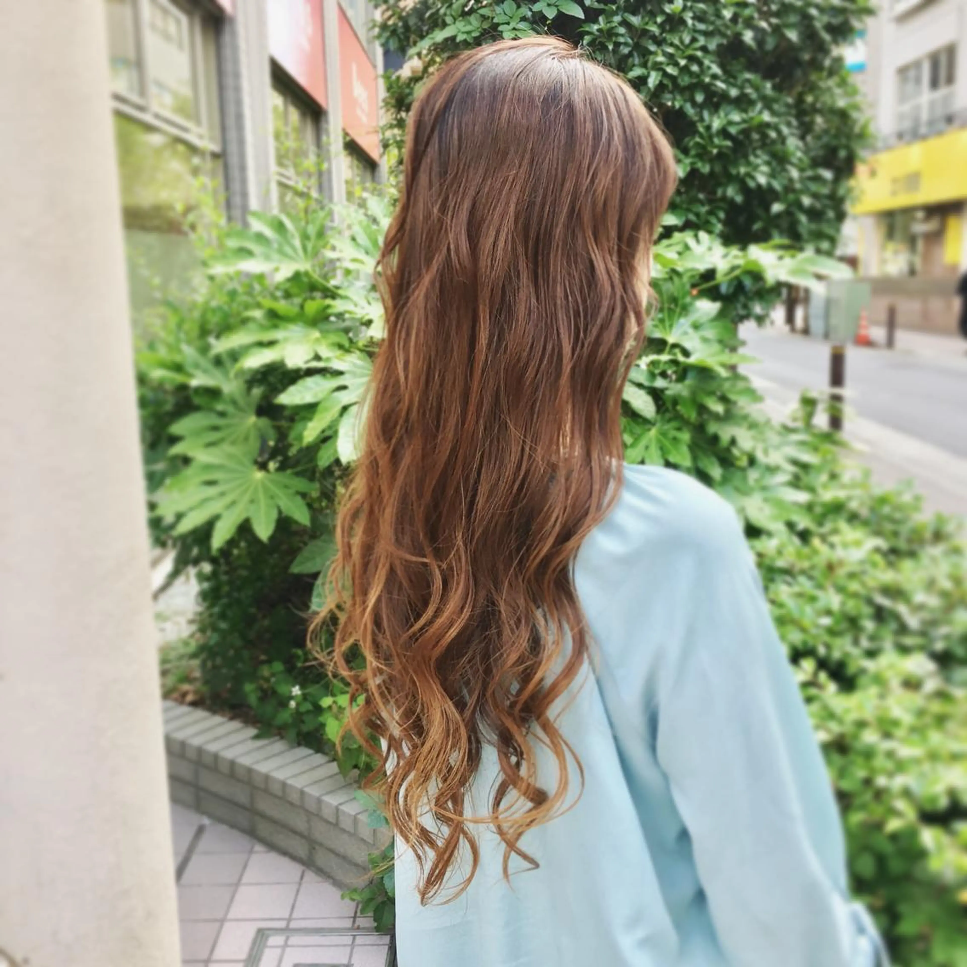 ロング カラー グラデーションカラー カット ヘアカラー ブリーチ/バレイヤ ージュ川端裕司のヘアスタイル