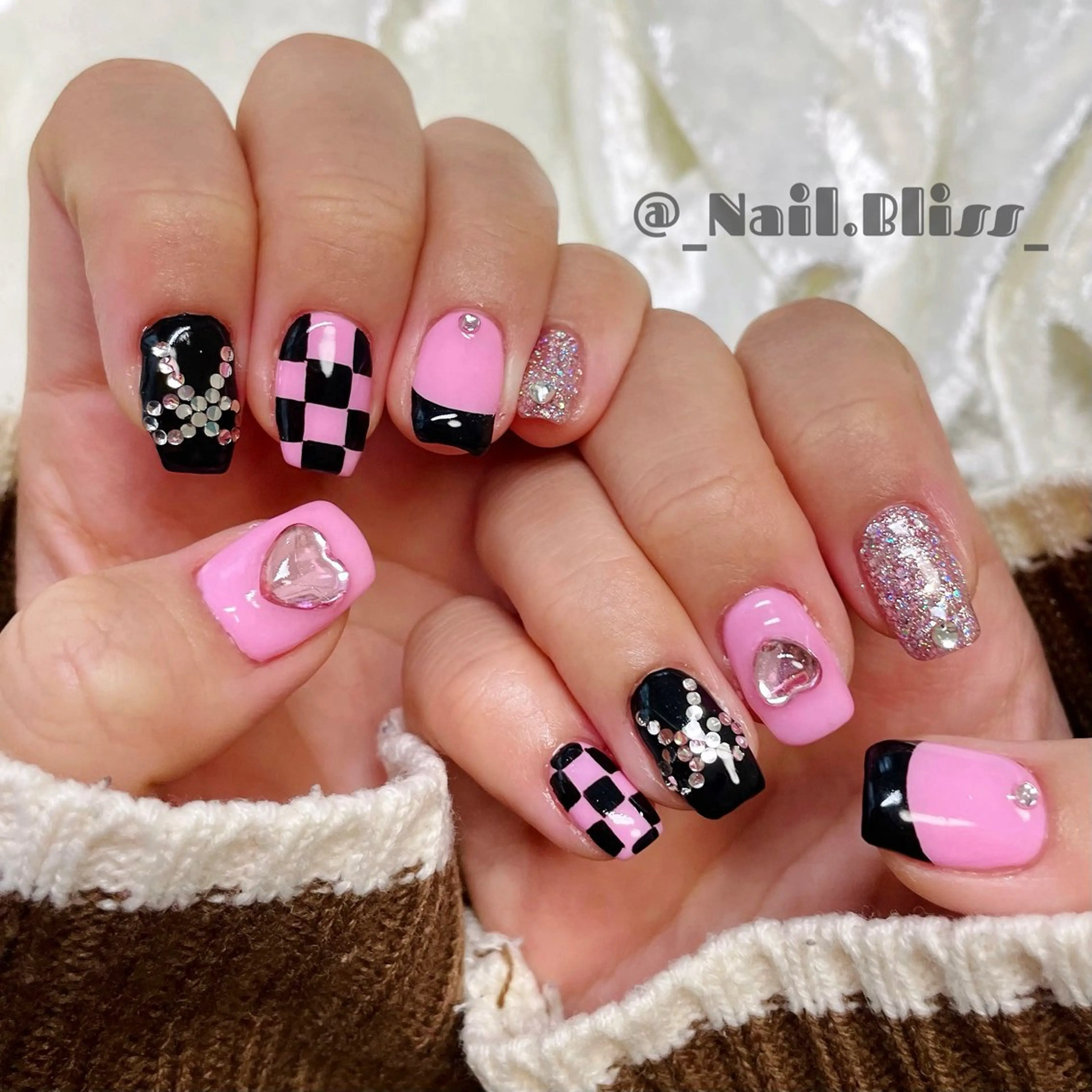 ネイル 持ち込み ハンドネイル NAIL BLISSのネイルデザイン