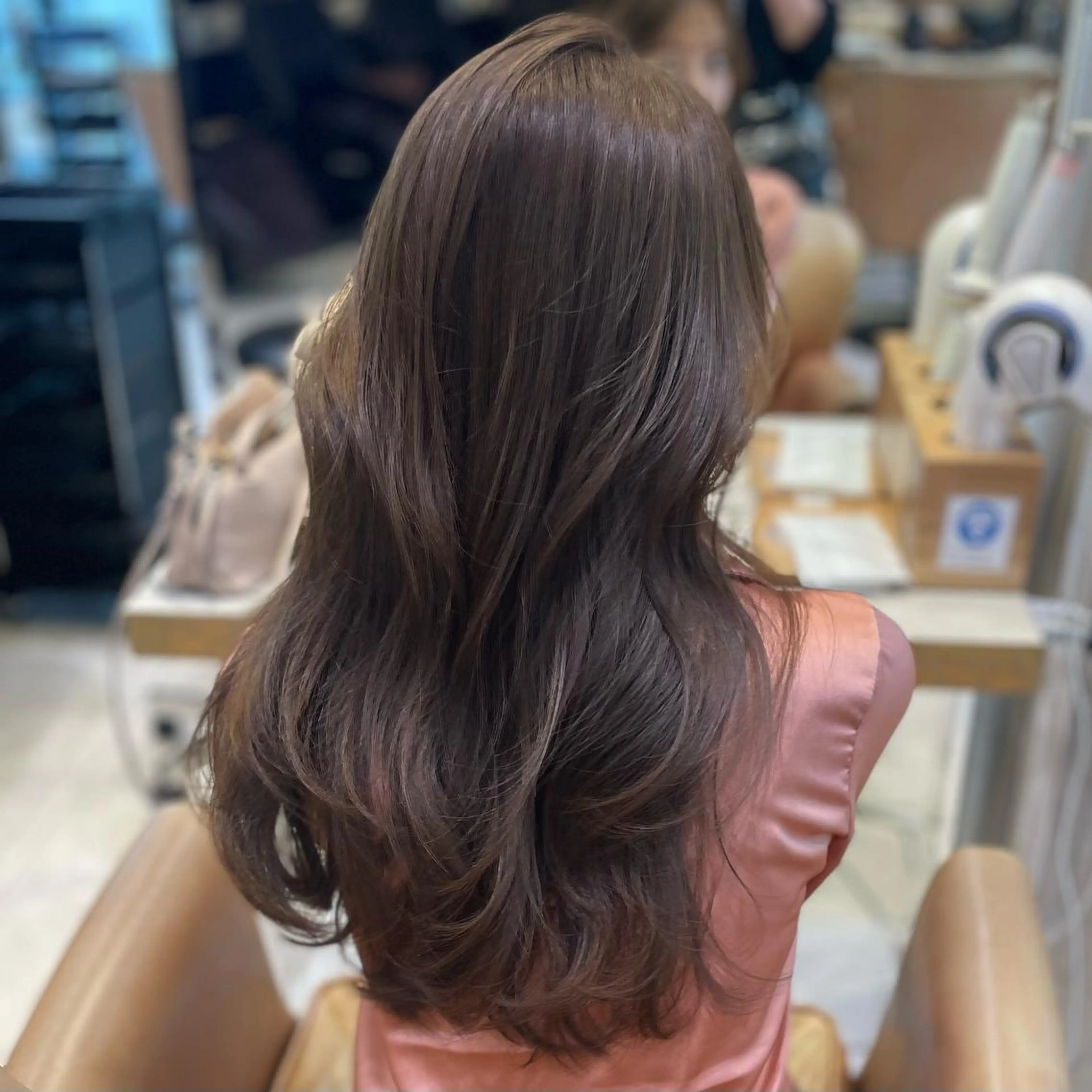 ロング カット ヘアカラー トリートメント 韓国🇰🇷透明感 ERIのヘアスタイル