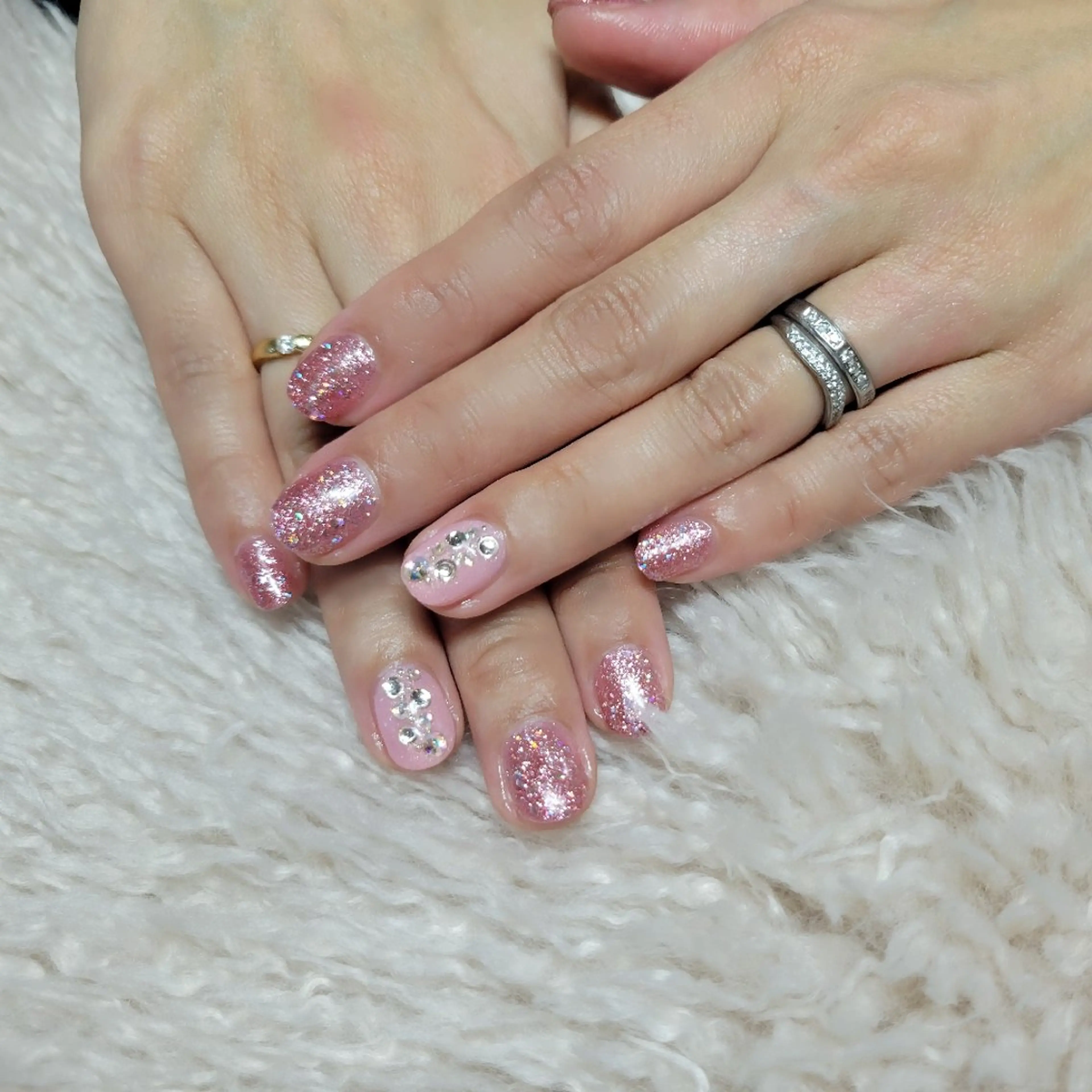 ネイル キラキラネイル ラメ(グリッター) ピンク ストーンネイル 斎藤 Ri-na-il長浜のネイルデザイン