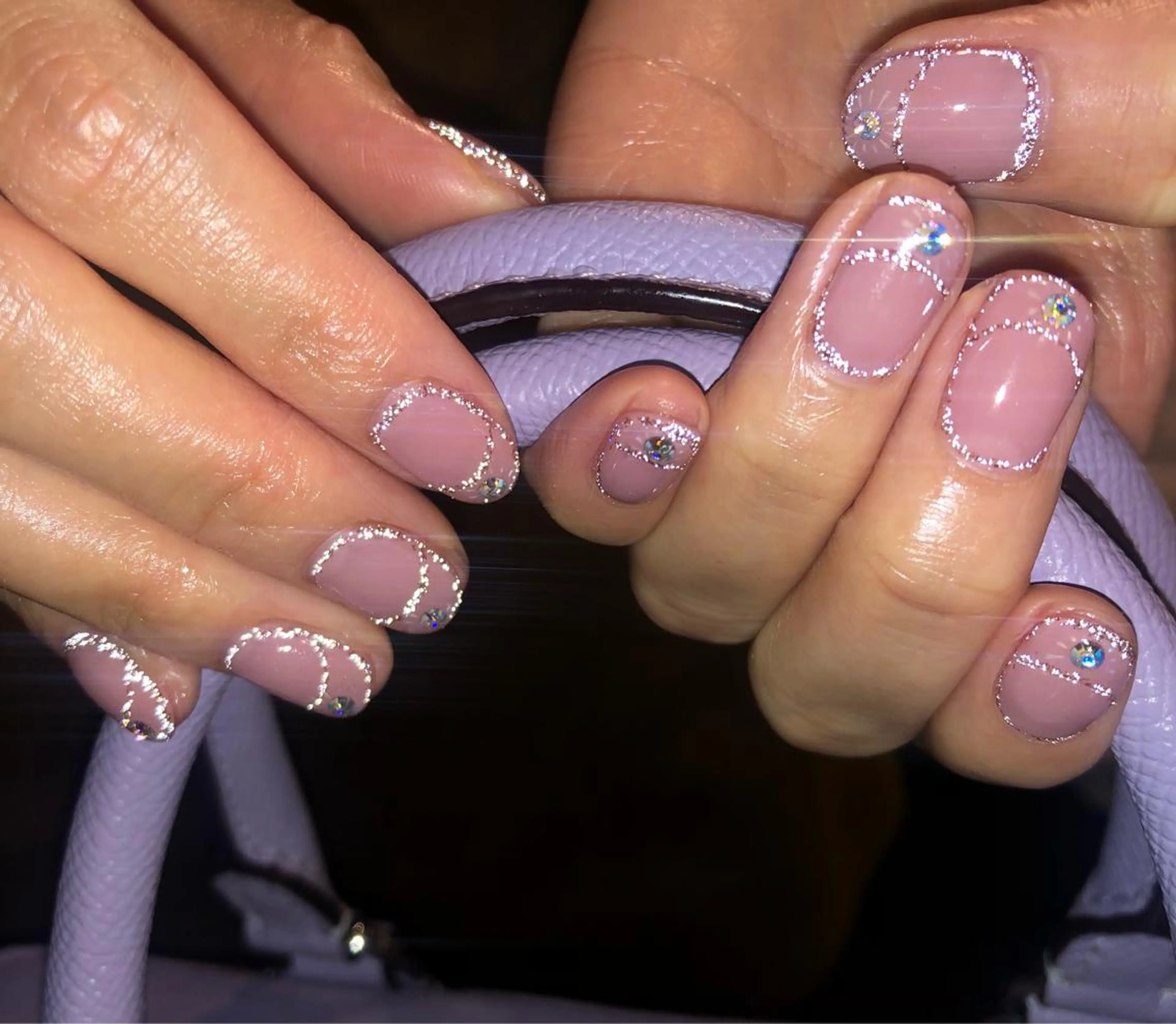 ネイル フラッシュネイル フレンチネイル ラメ(グリッター) ハンドネイル パラあり！フィルイン 美フォルムのネイルデザイン