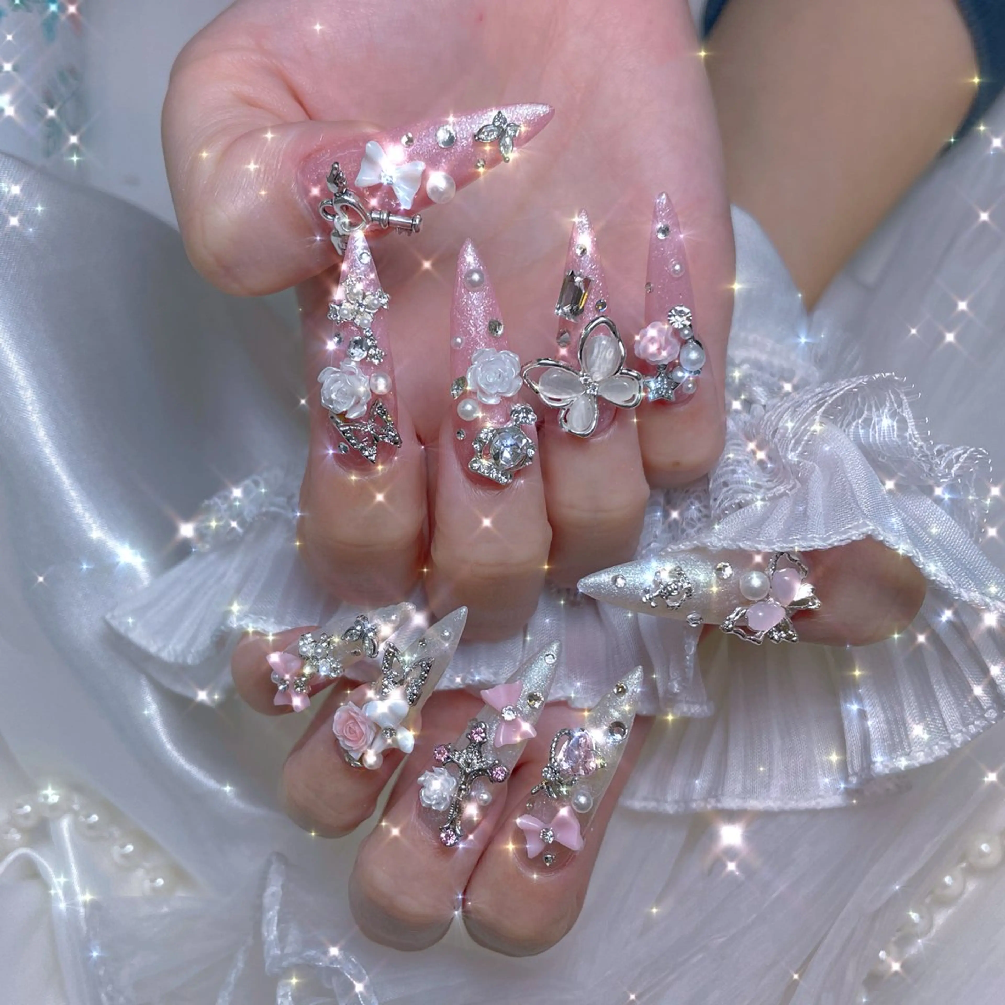 ネイル フレンチネイル ロングネイル スカルプネイル スーパーロングネイル ハンドネイル NailPrincess所属・princess スカルプ専門店のネイルデザイン
