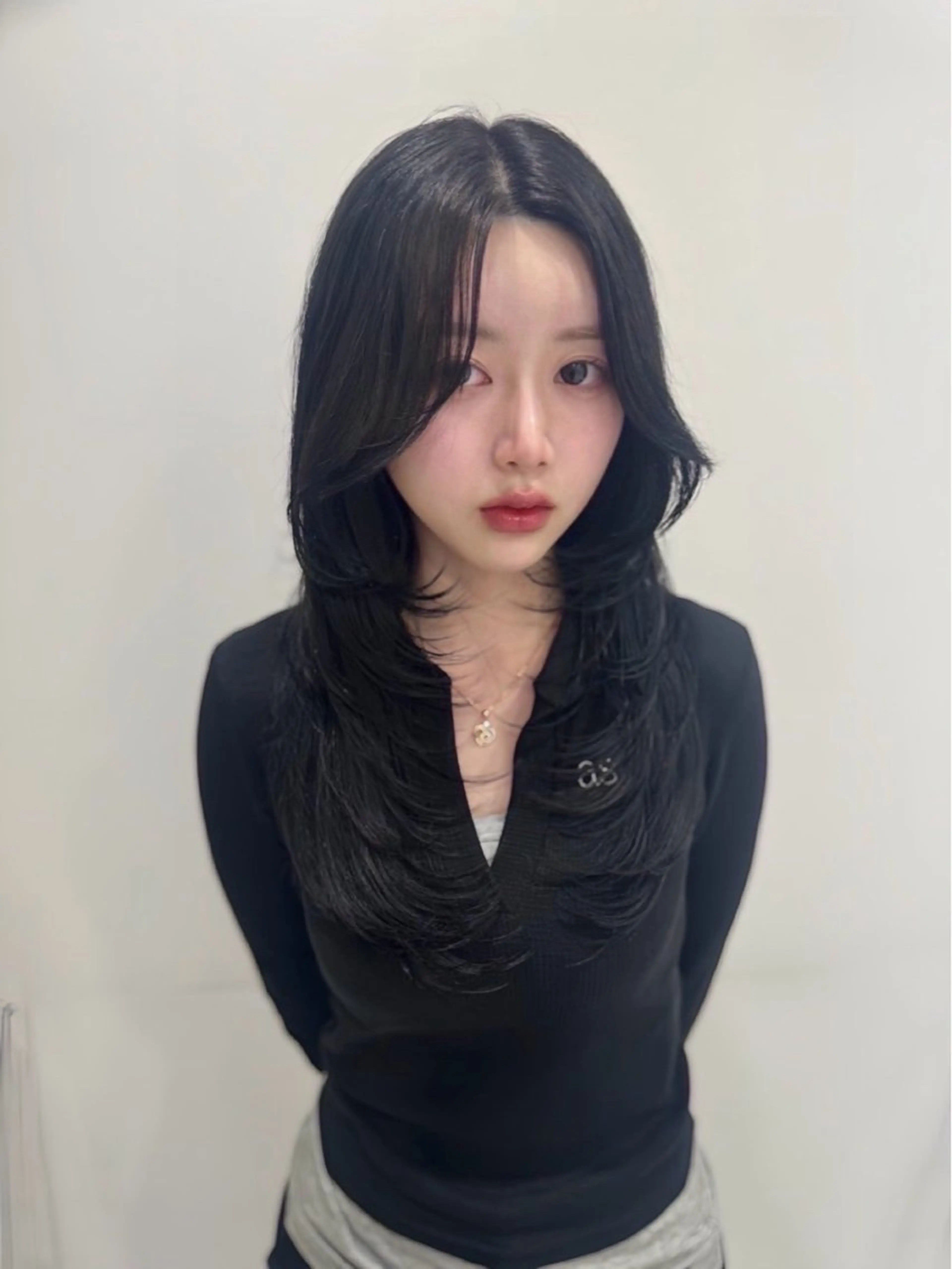 ロング カラー ヘアアレンジ カット ヘアカラー トリートメント ヘッドスパ ヘアセット 韓国レイヤーカット /韓国トレンドカラーのヘアスタイル