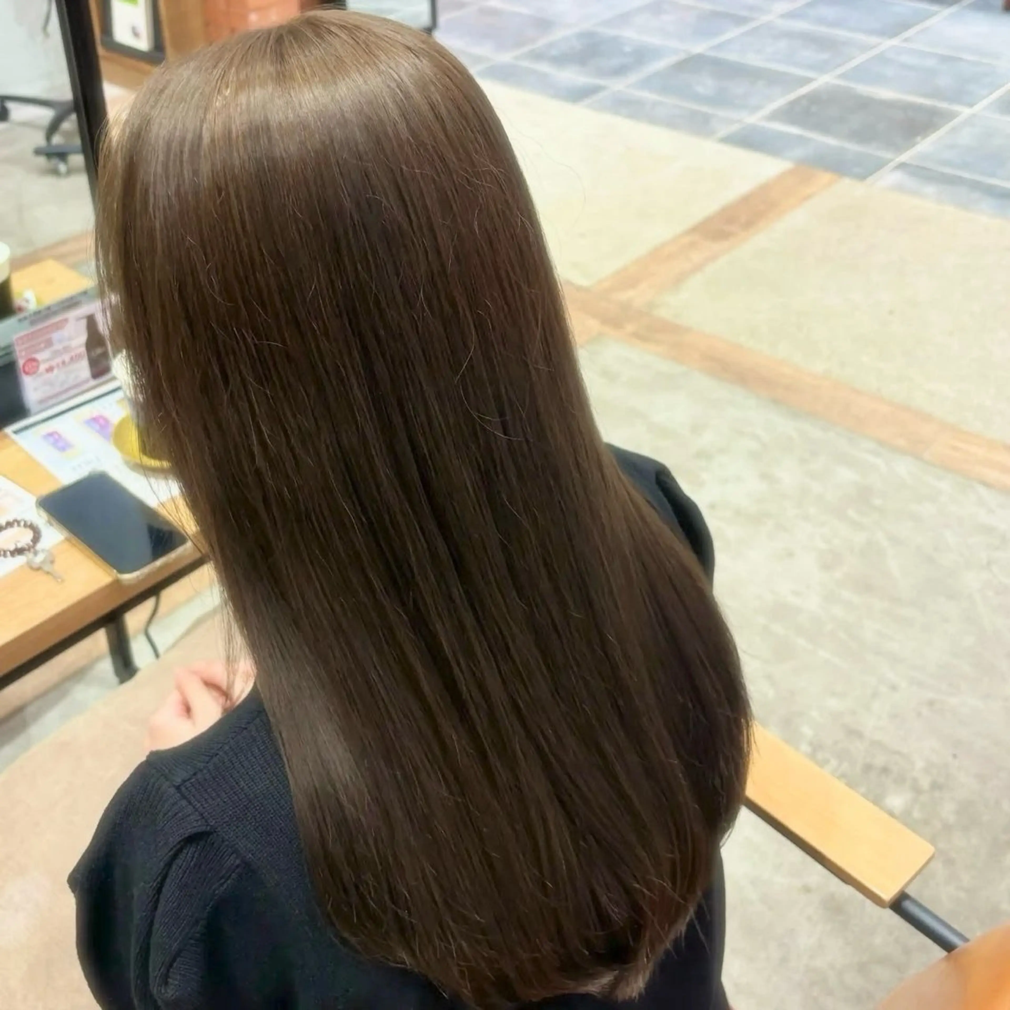 ロング カラー 透明感/ベージュ/ yuna.のヘアスタイル