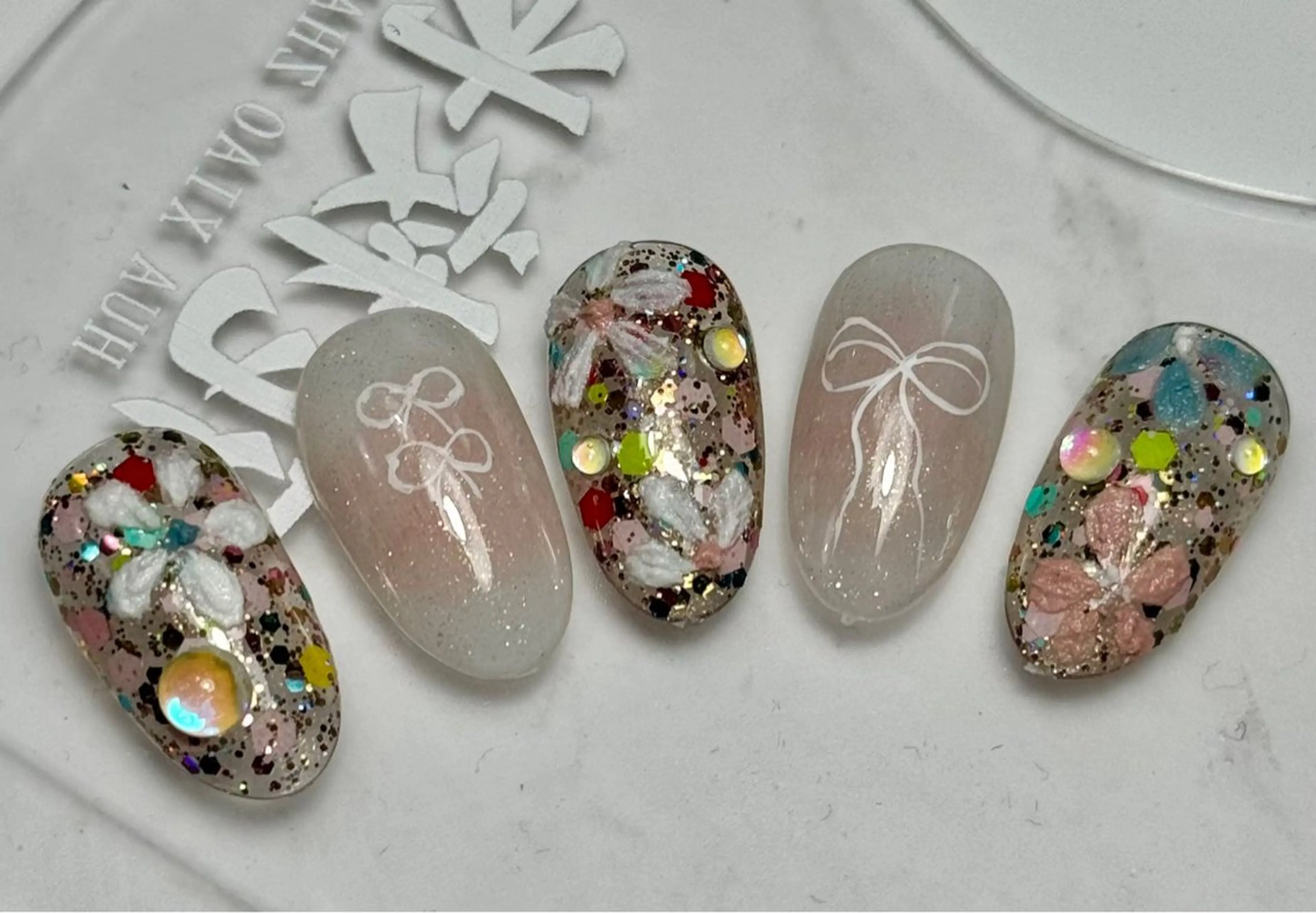 ネイル ハンドネイル AngelChris ビューティーサロンのネイルデザイン