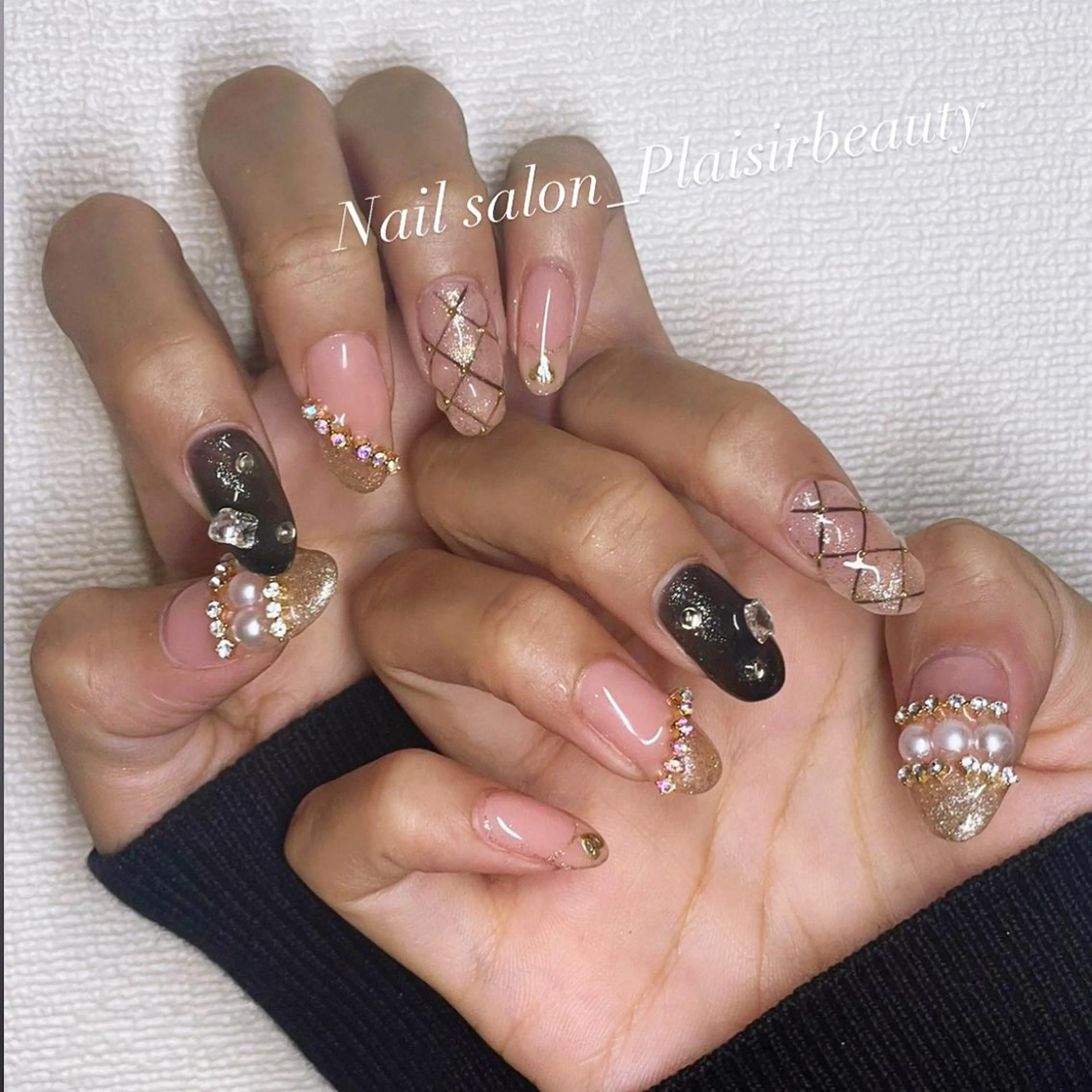 ネイル アートネイル 持ち込み ハンドネイル Nallsalon Plaisirbeauty所属・Plaisir beautyのネイルデザイン