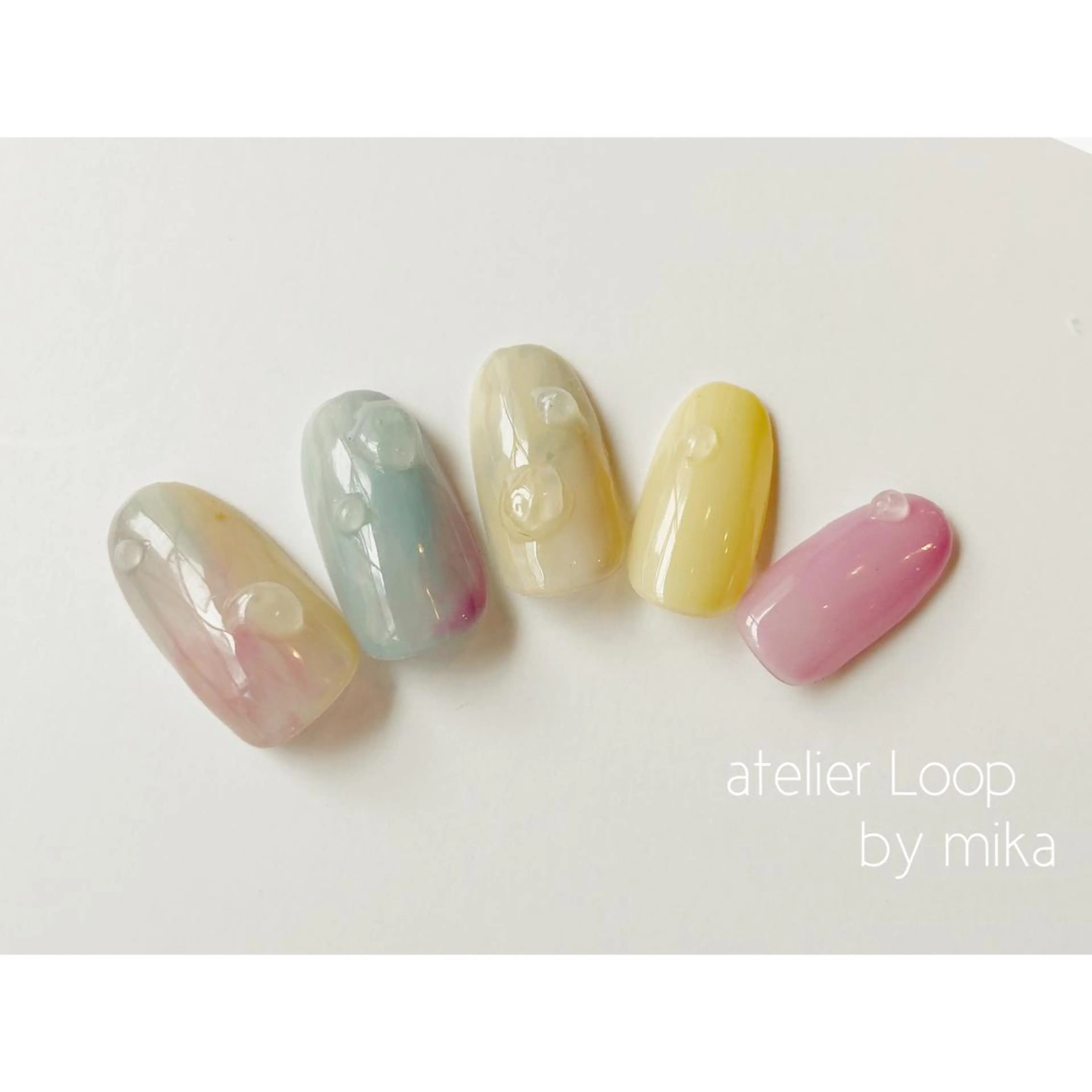 ネイル atelierLoopbyshiho所属・atelier Loop♪MIKAのネイルデザイン