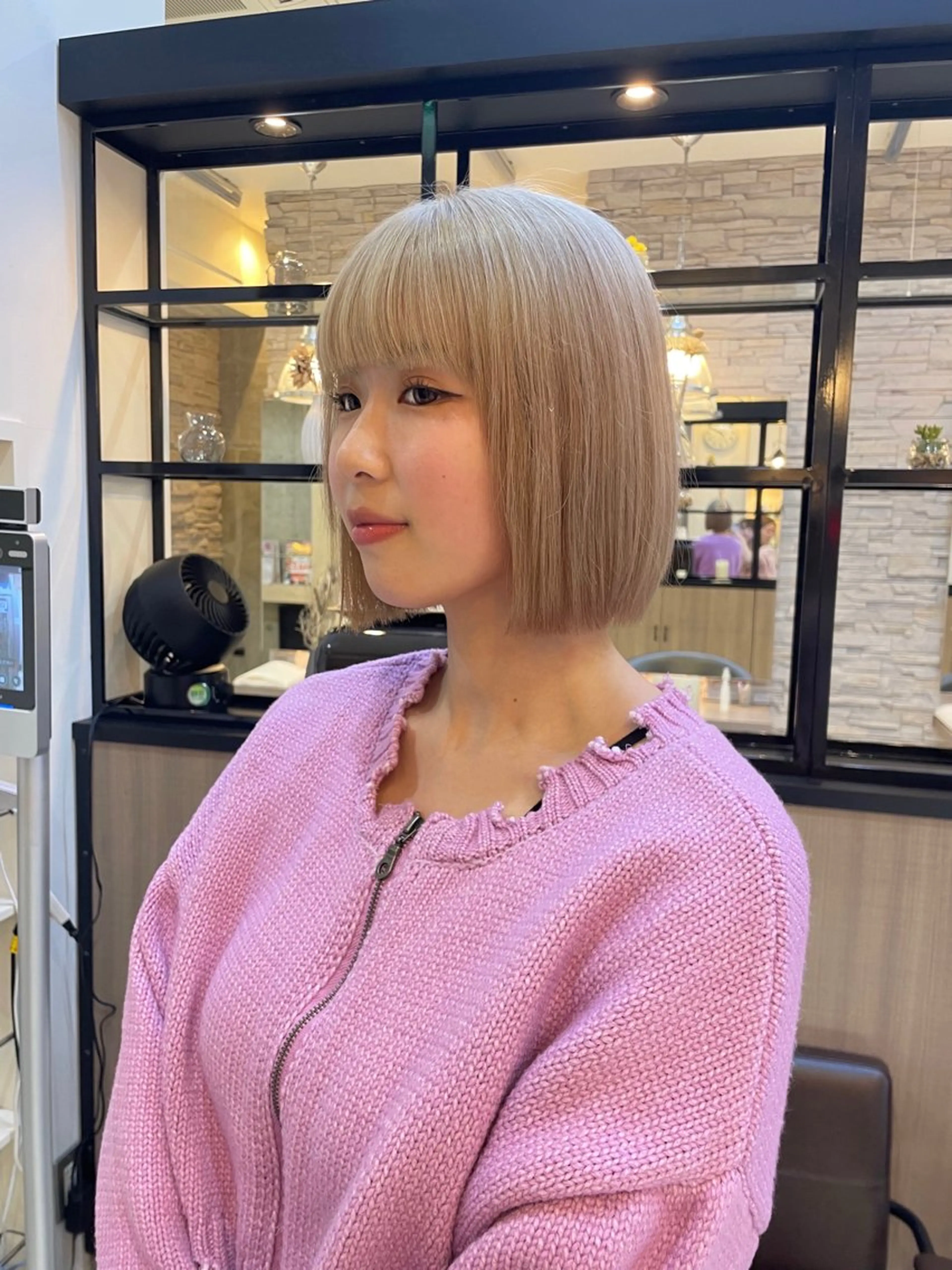 ショート mao♡ベージュ/ 顔周りカットのヘアスタイル