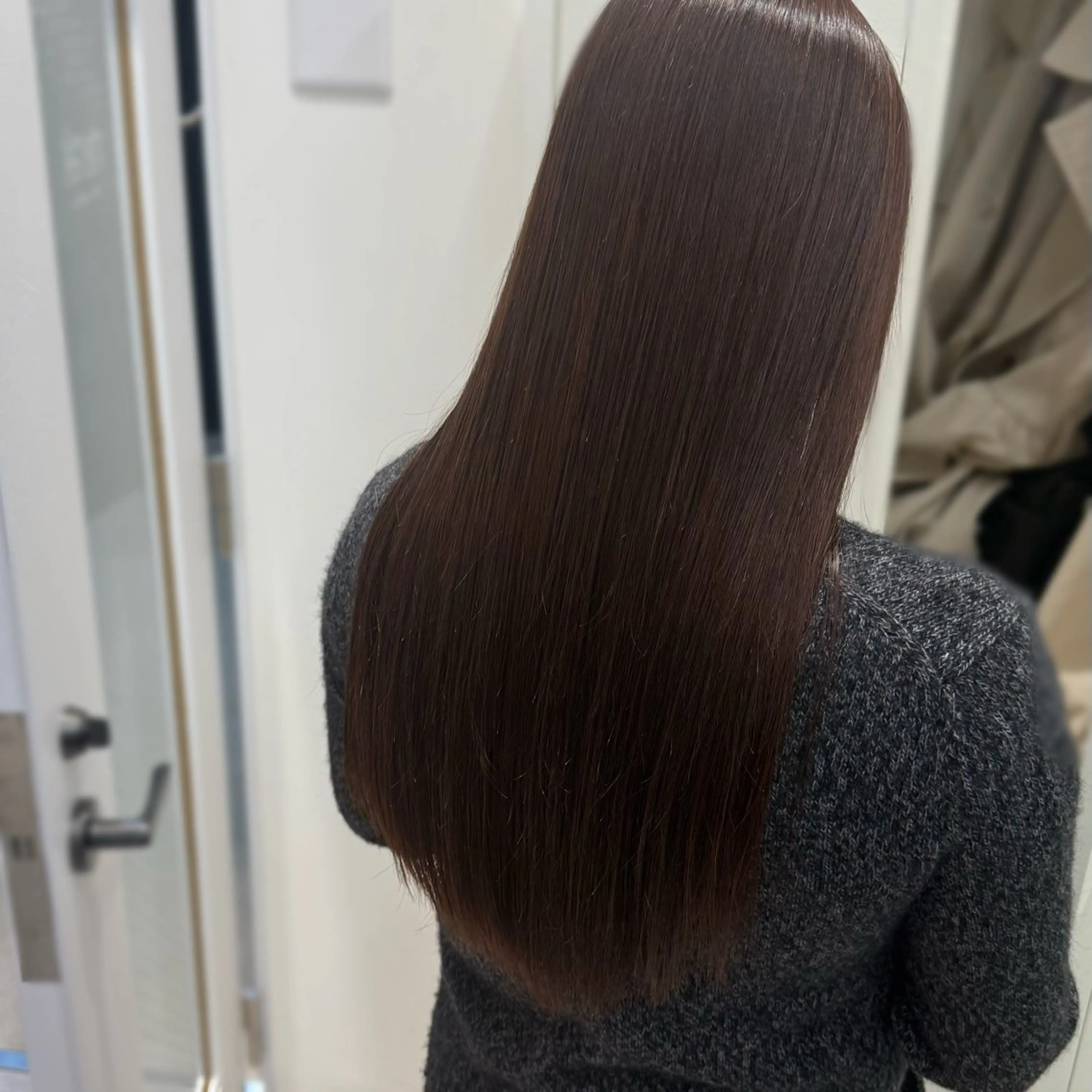 ミディアム カラー 髪質改善 縮毛矯正 カット ヘアカラー トリートメント 縮毛矯正+モテカラー 🎀✨MIHOのヘアスタイル