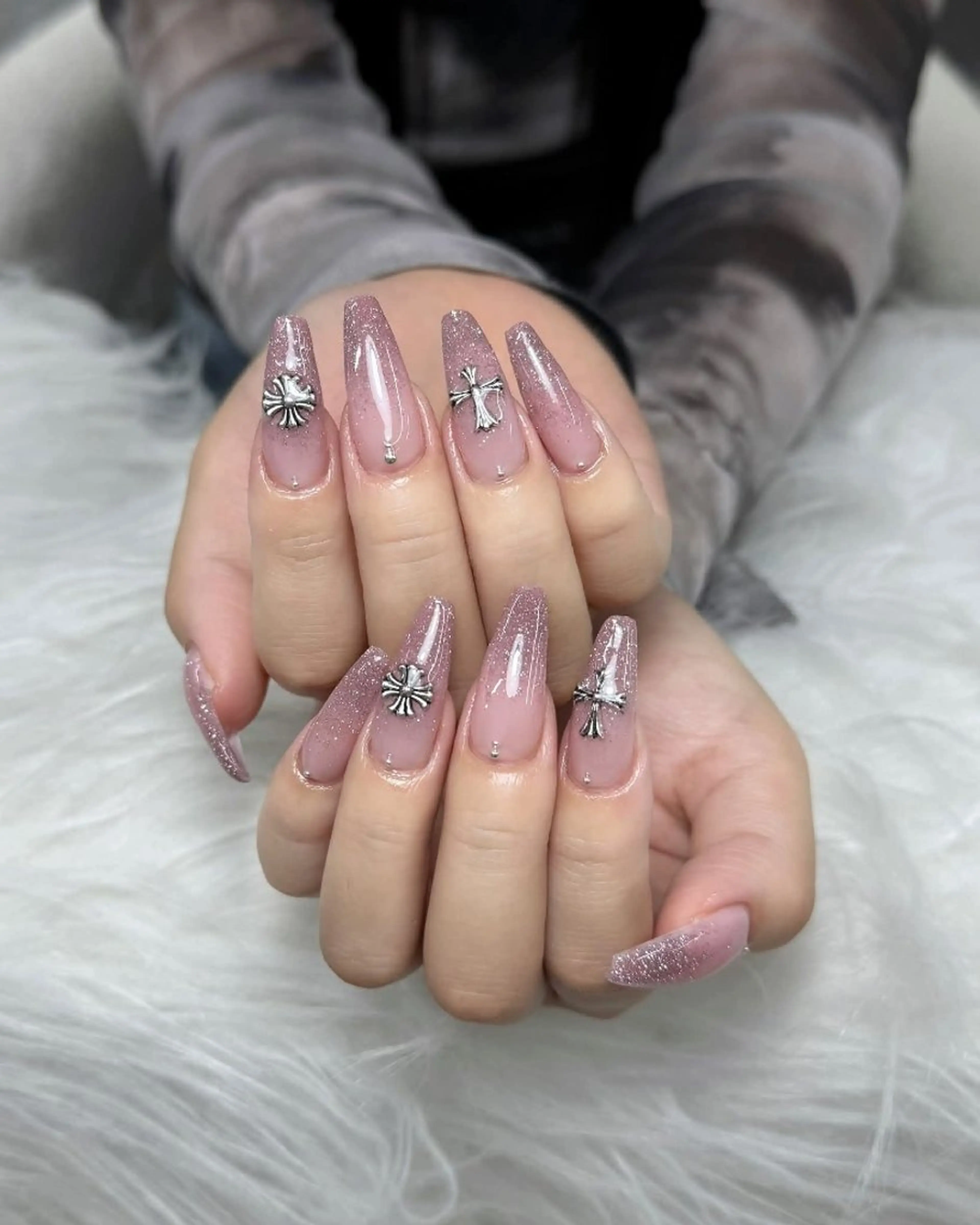 ネイル 長さ出し ネイルチップ Hina ネイルサロンのネイルデザイン