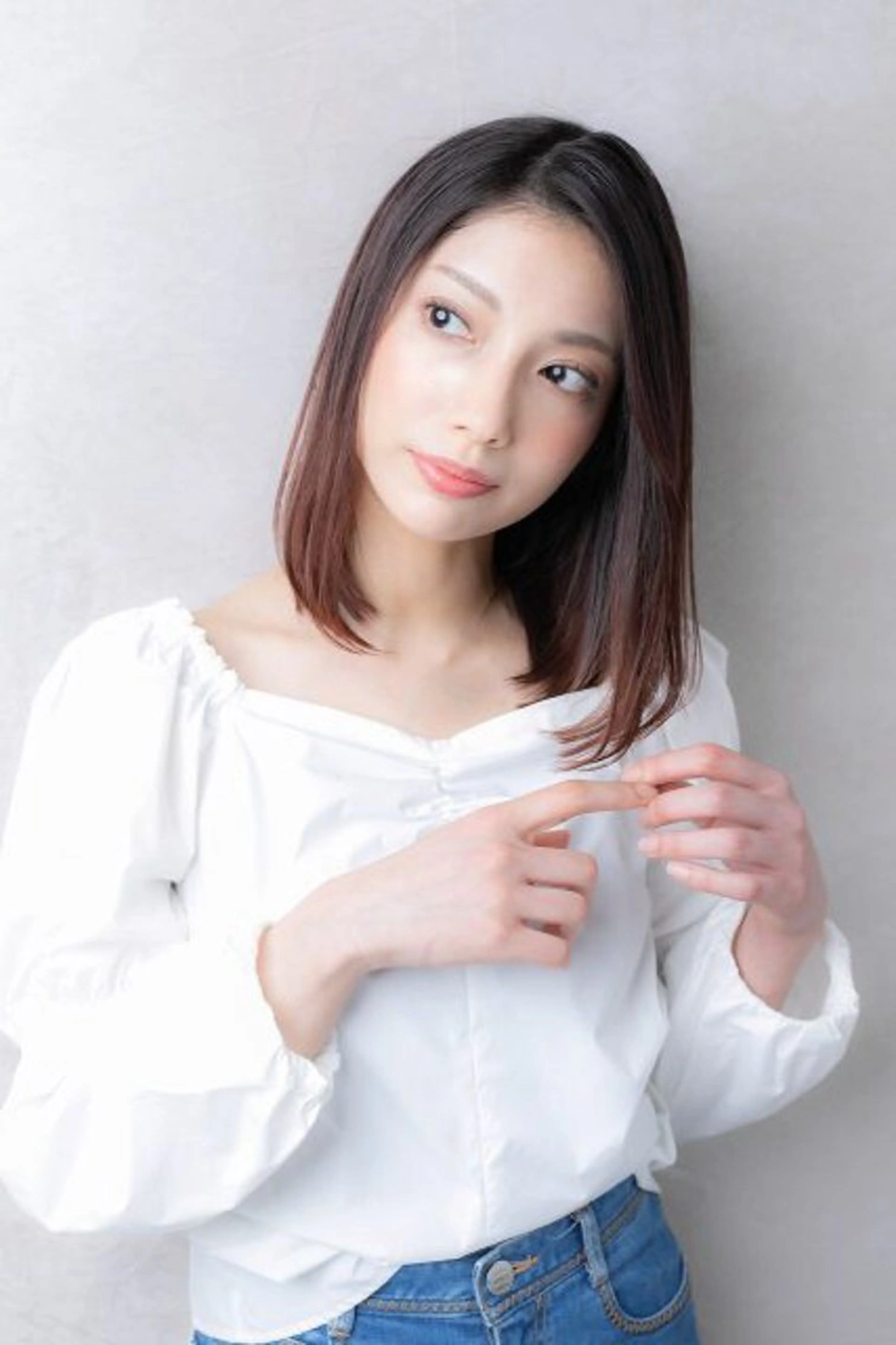 ミディアム 阿部 雲母のヘアスタイル