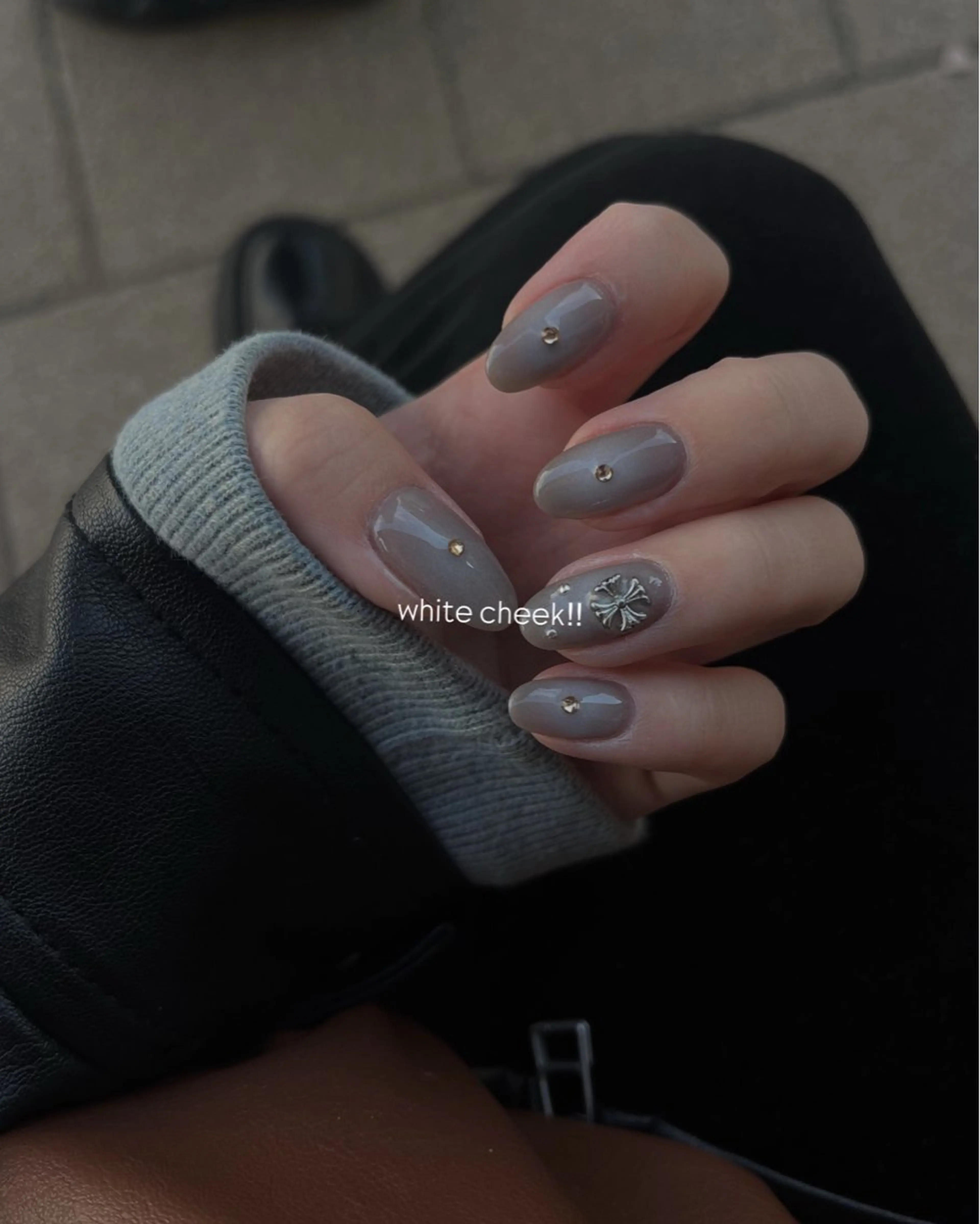 ネイル チークネイル ホワイト ハンドネイル atelier moi所属・atelier moiのネイルデザイン