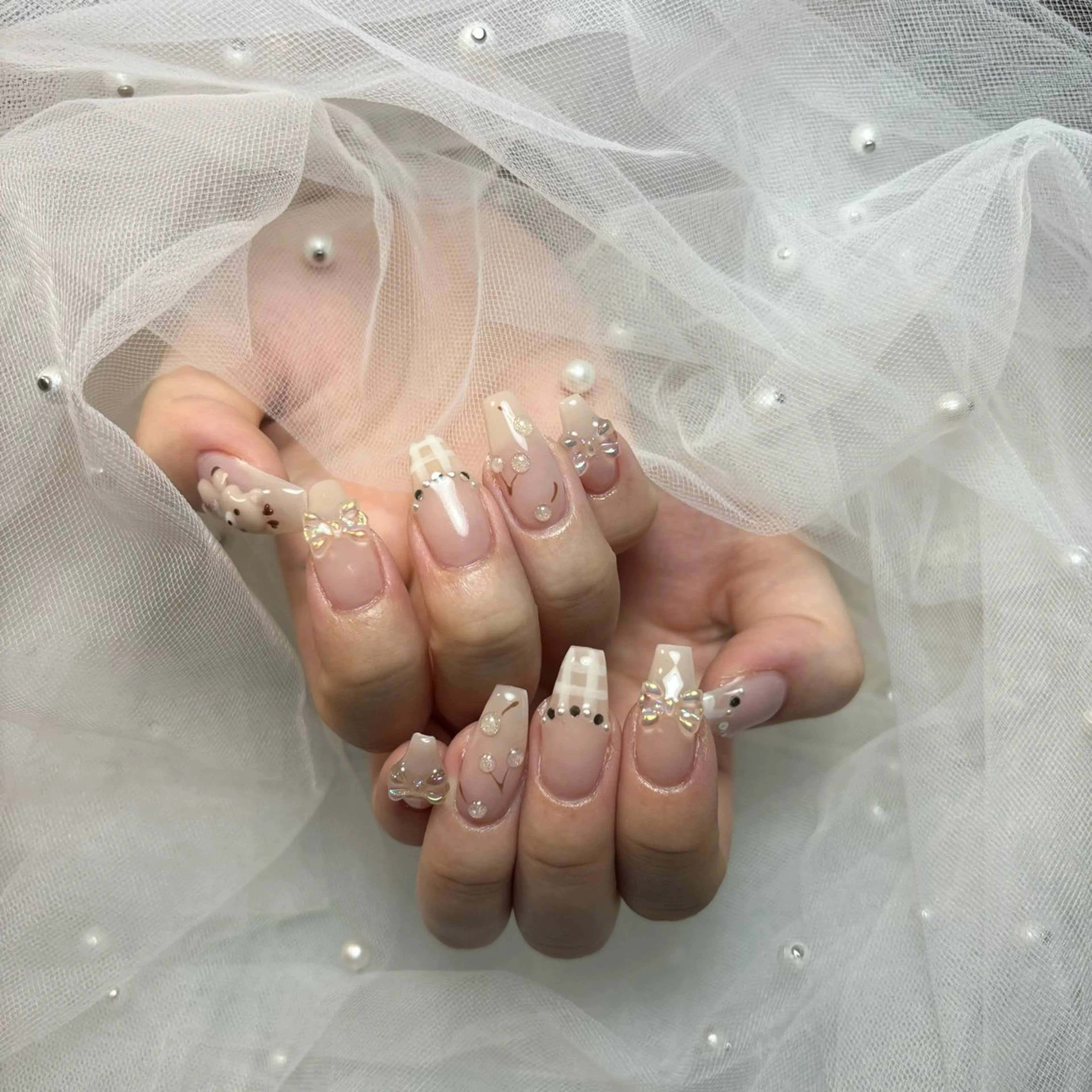 ネイル ハンドネイル ୨୧ mio୨୧のネイルデザイン