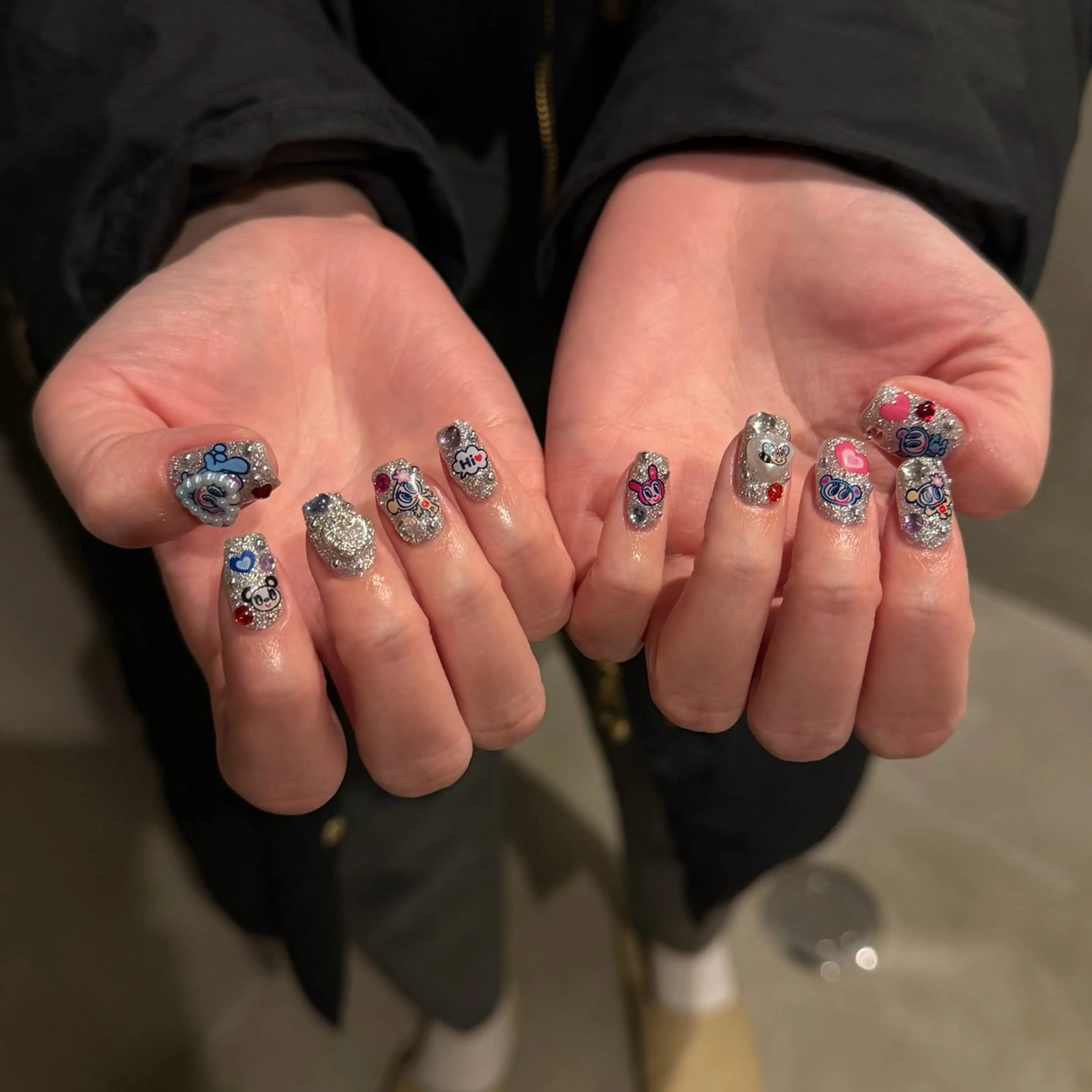 ネイル ハンドネイル 𝐫𝐚𝐢 𝐧𝐚𝐢𝐥の眉毛・アイブロウイメージ