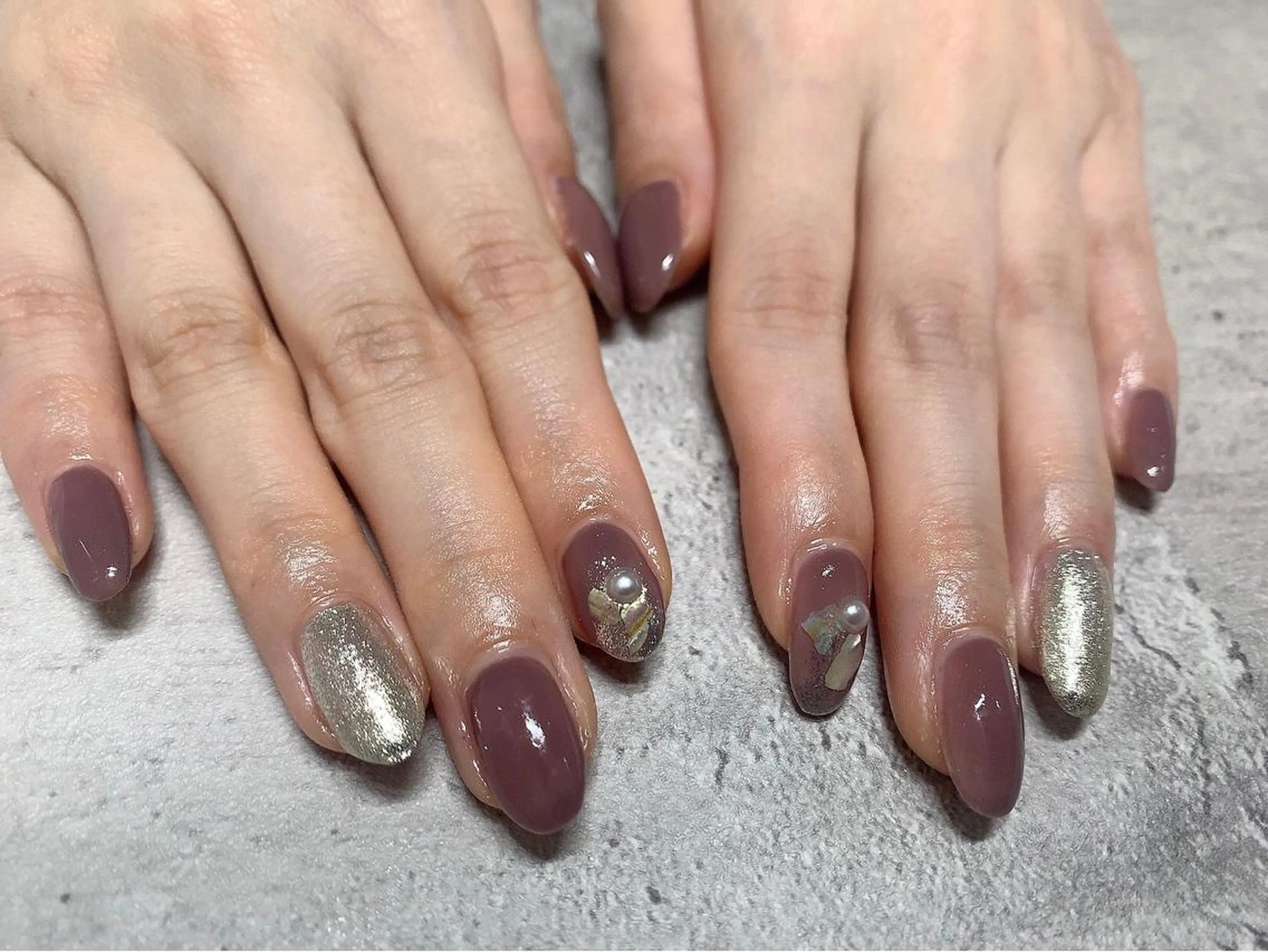 ネイル mogunail &blowのネイルデザイン