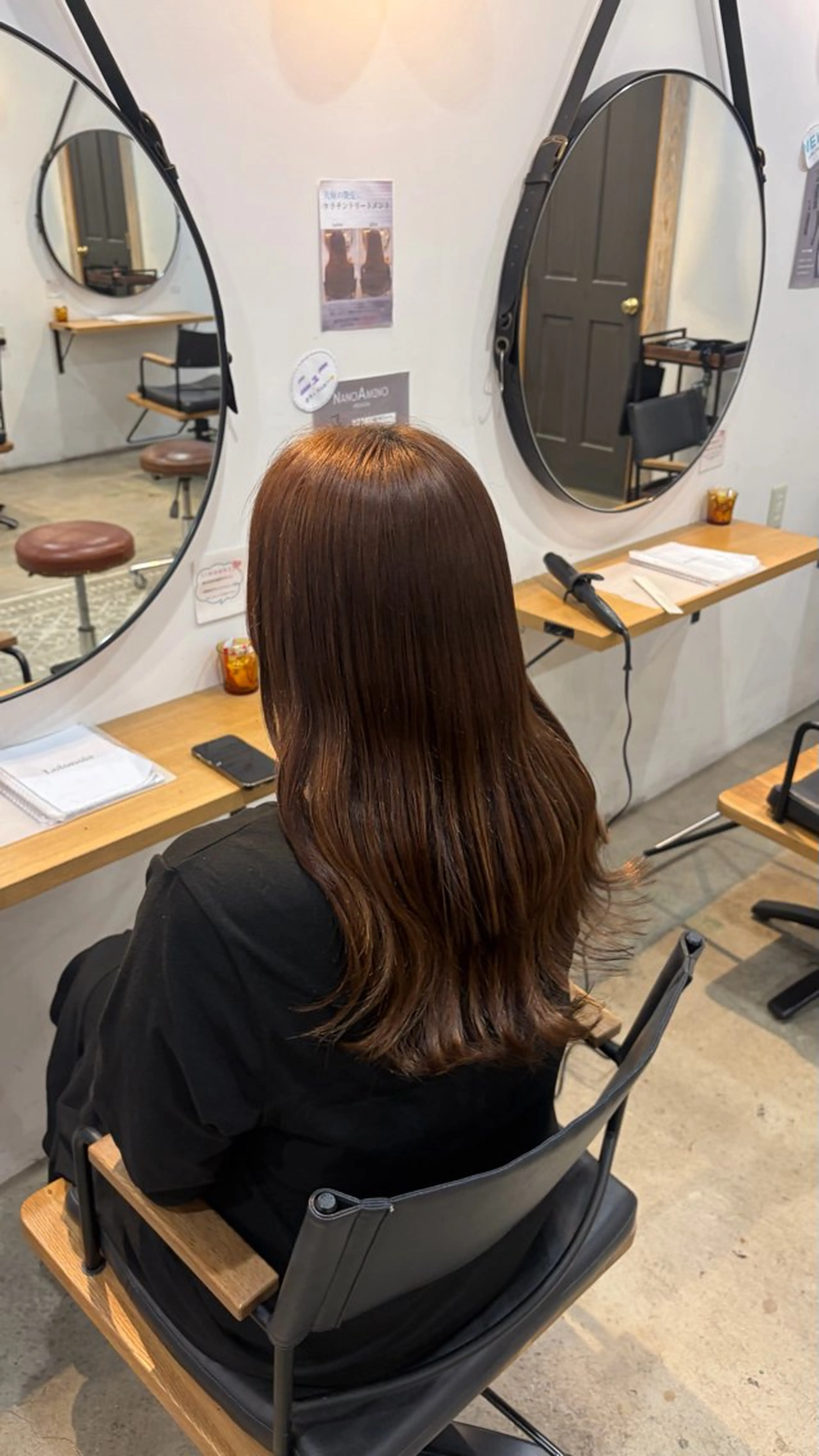 ロング 聖菜/ hina /レイヤー/艶カラーのヘアスタイル