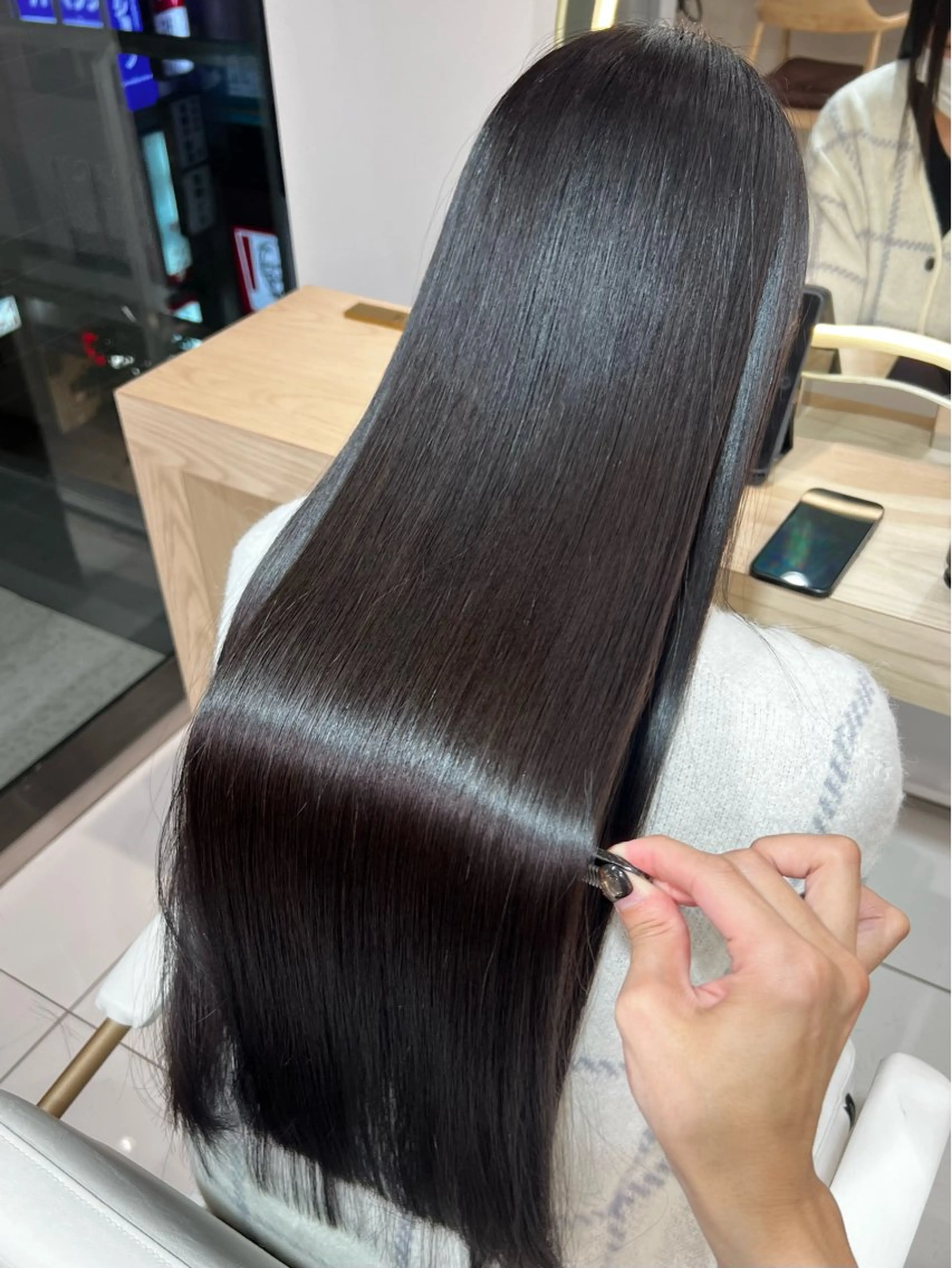 ロング カット 縮毛矯正 トリートメント レイヤー×韓国 🇰🇷鈴木啓太のヘアスタイル