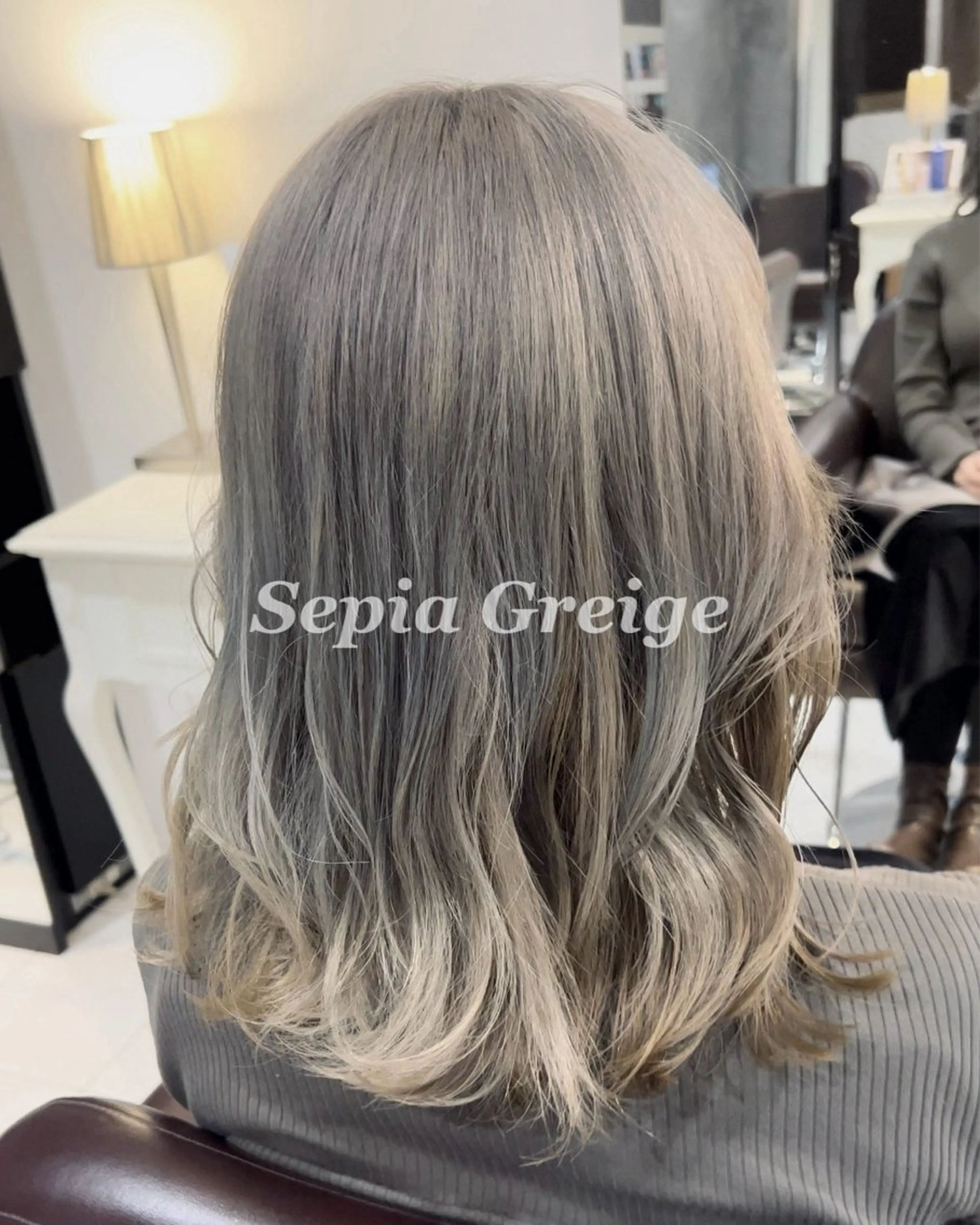 セミロング カラー ヘアカラー 艶カラー/エクステ/ 藤原リックのヘアスタイル