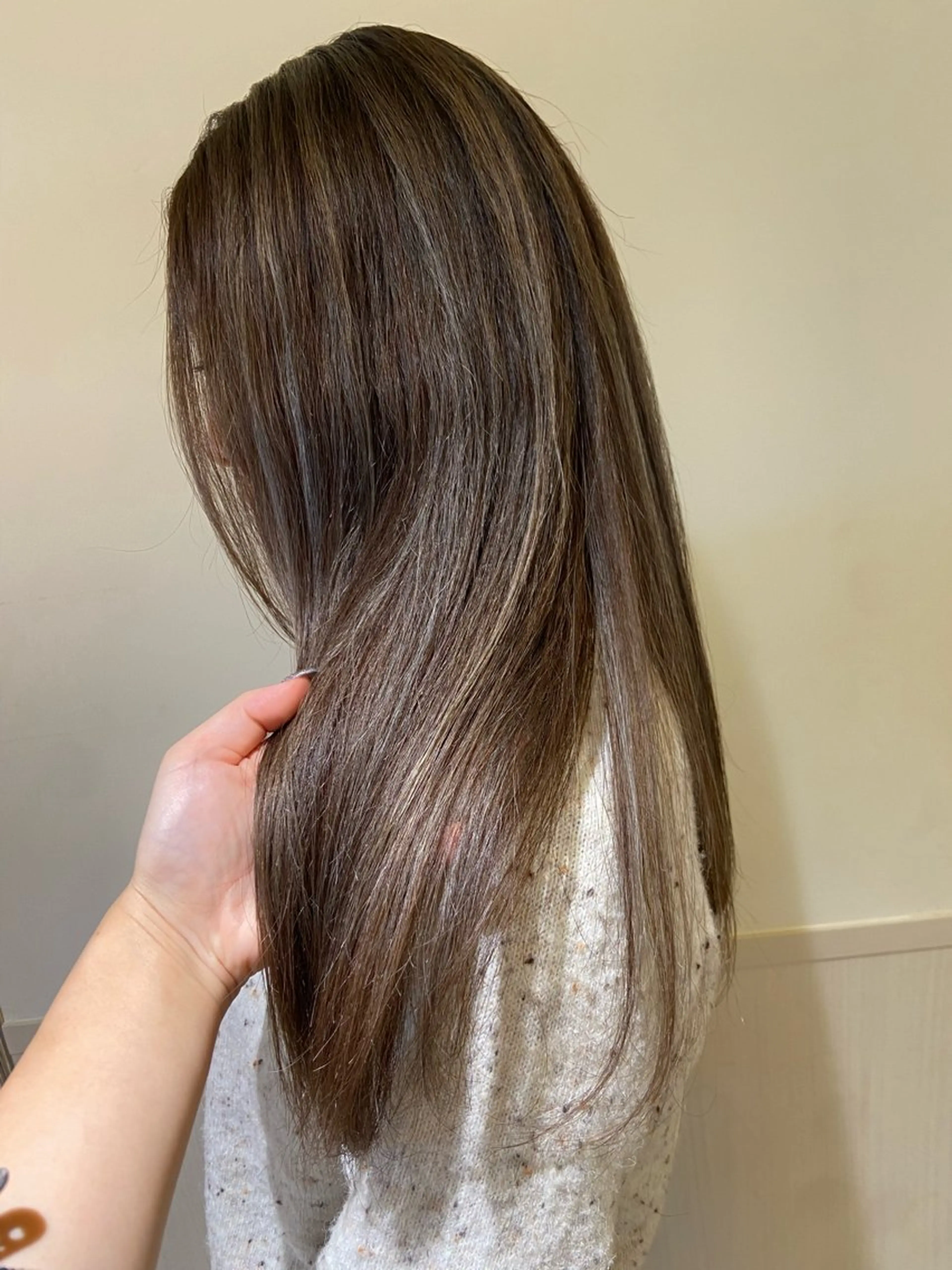 ロング カラー ヘアカラー 🐺ウルフ/レイヤー 似合わせ‎🤍沙羅のヘアスタイル