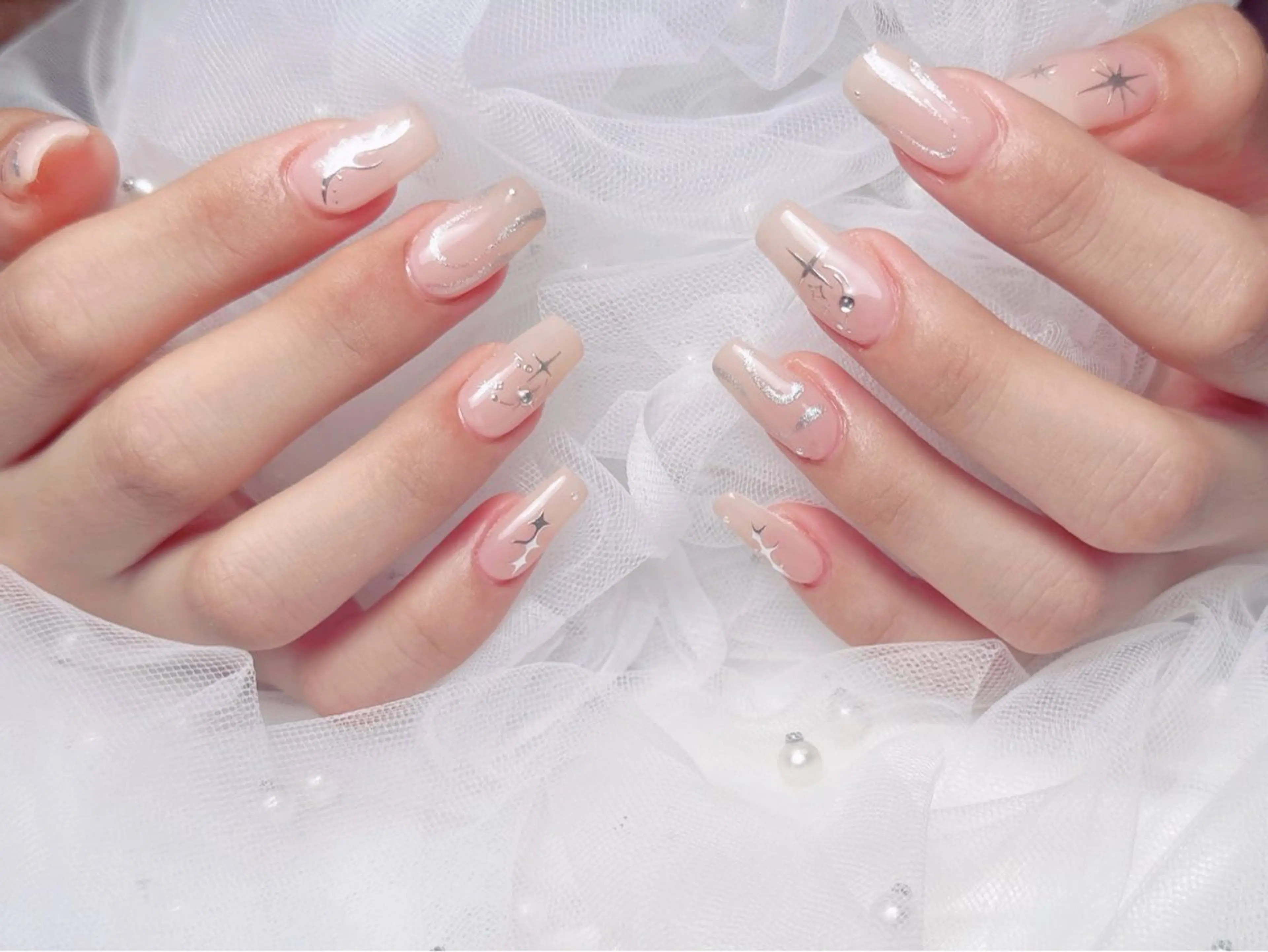 ネイル フレンチネイル ジェルネイル ハート 韓国ネイル マグネットネイル ハンドネイル ネイルサロン lotusのネイルデザイン