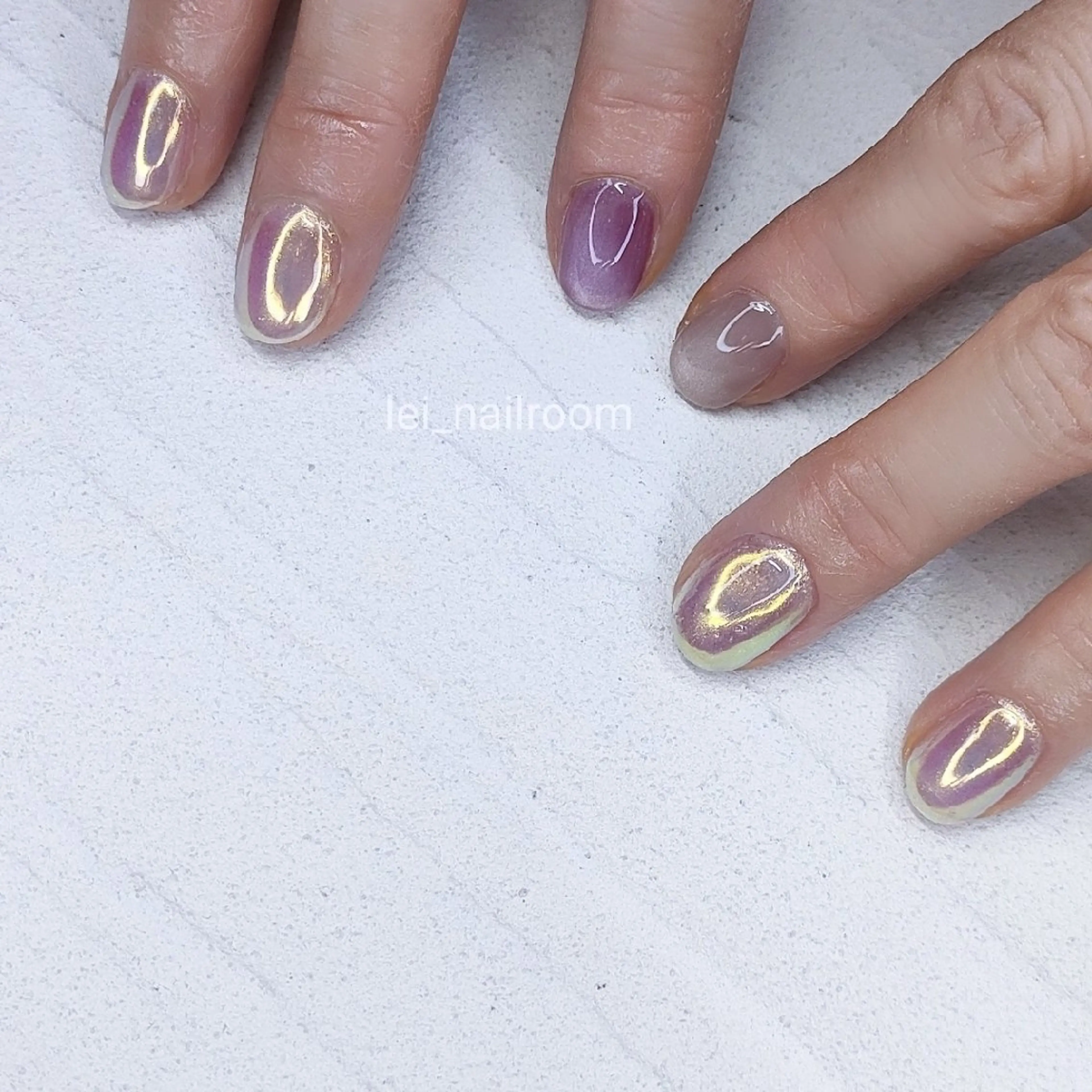 ネイル オーロラネイル キラキラネイル ミラーネイル lei🌼 nailroomのネイルデザイン