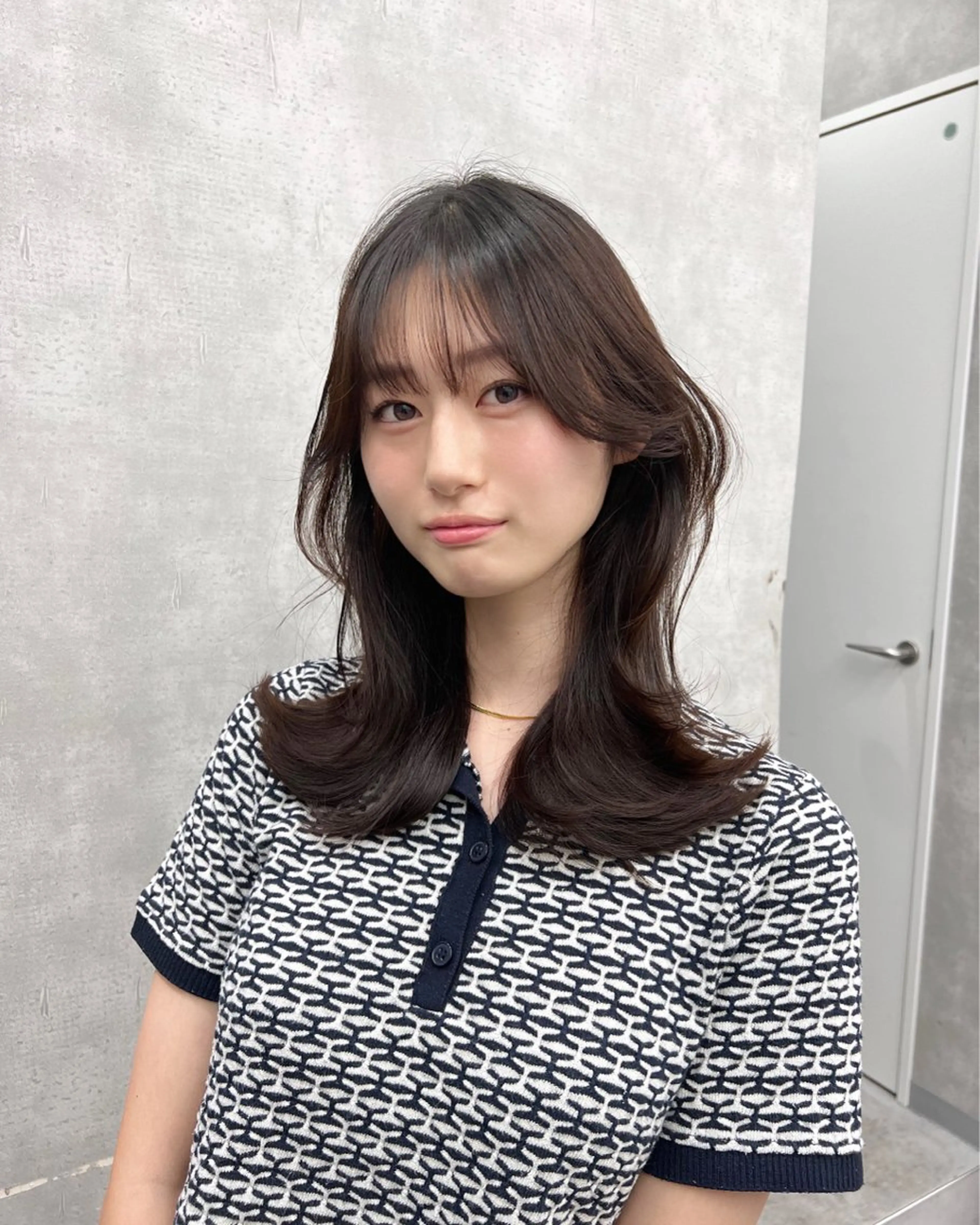 セミロング カラー ベージュカラー くびれヘア 顔まわりレイヤー ヨシンモリ 韓国風ヘア レイヤー/艶カラー /韓国ヘア/高松のヘアスタイル