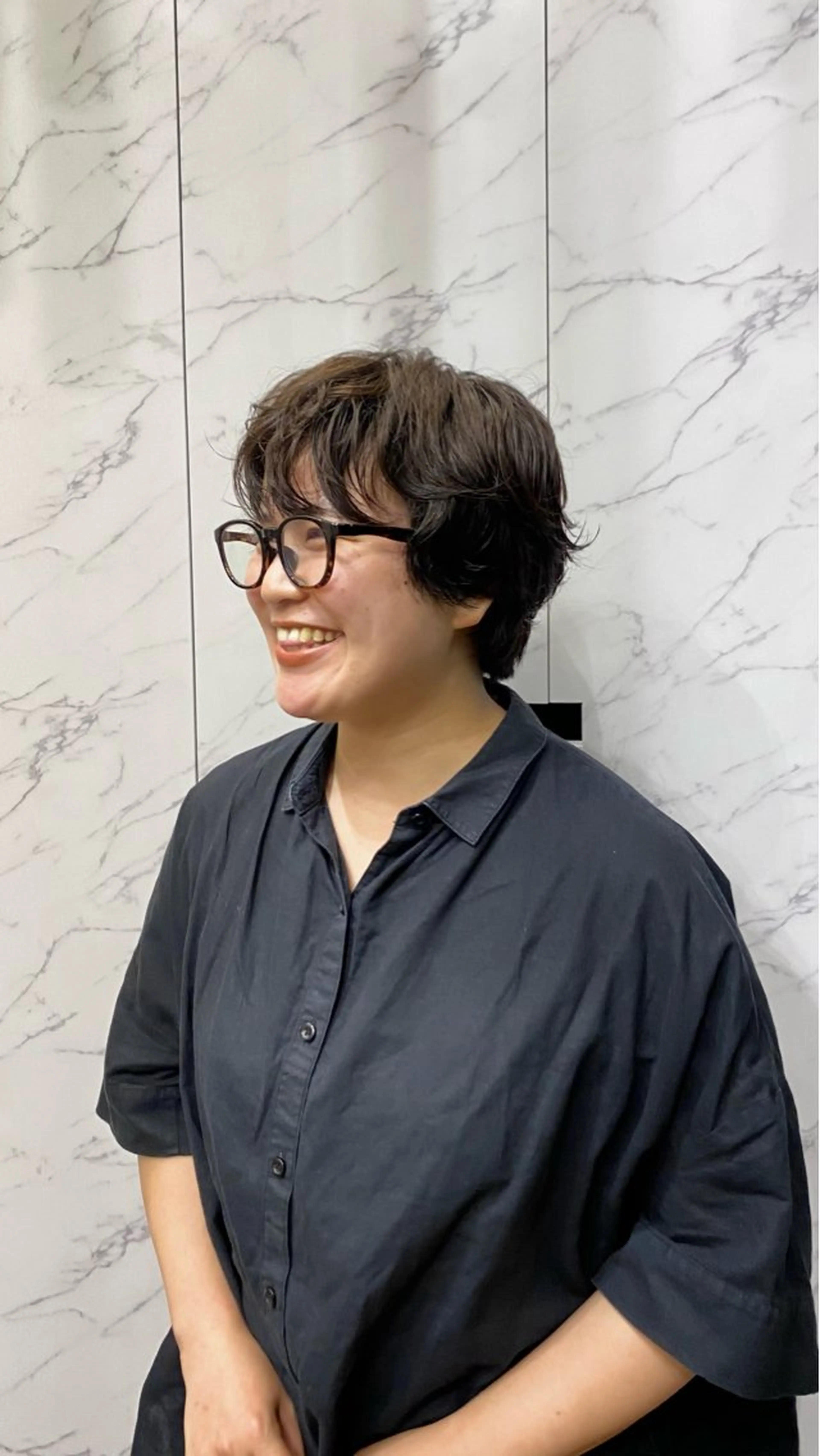 ショート カラー パーマ マツザキ マナトのヘアスタイル