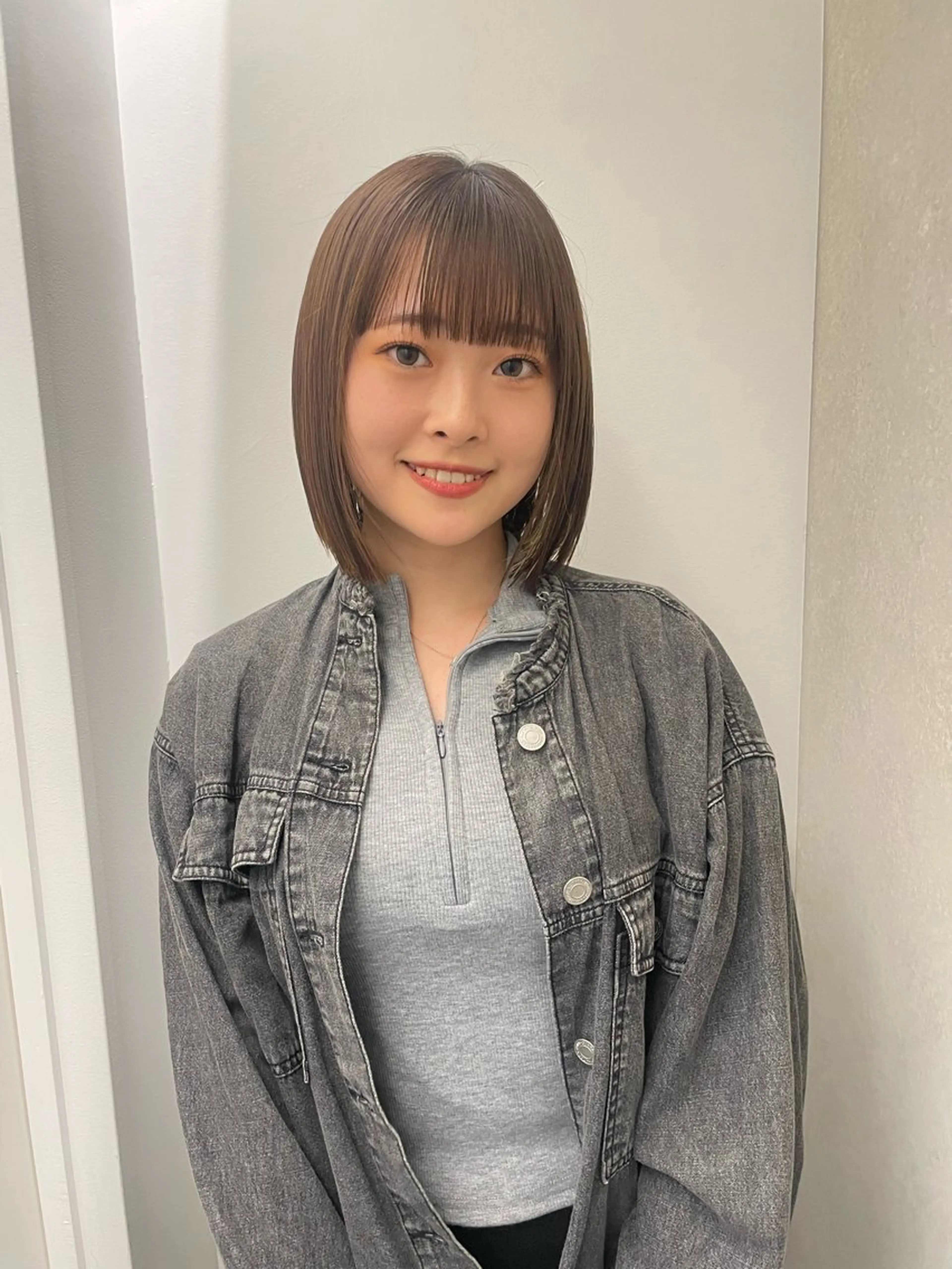 ショート カット ヘアカラー 🎀ボブ＋ハイトーン シュカ👶🏻のヘアスタイル