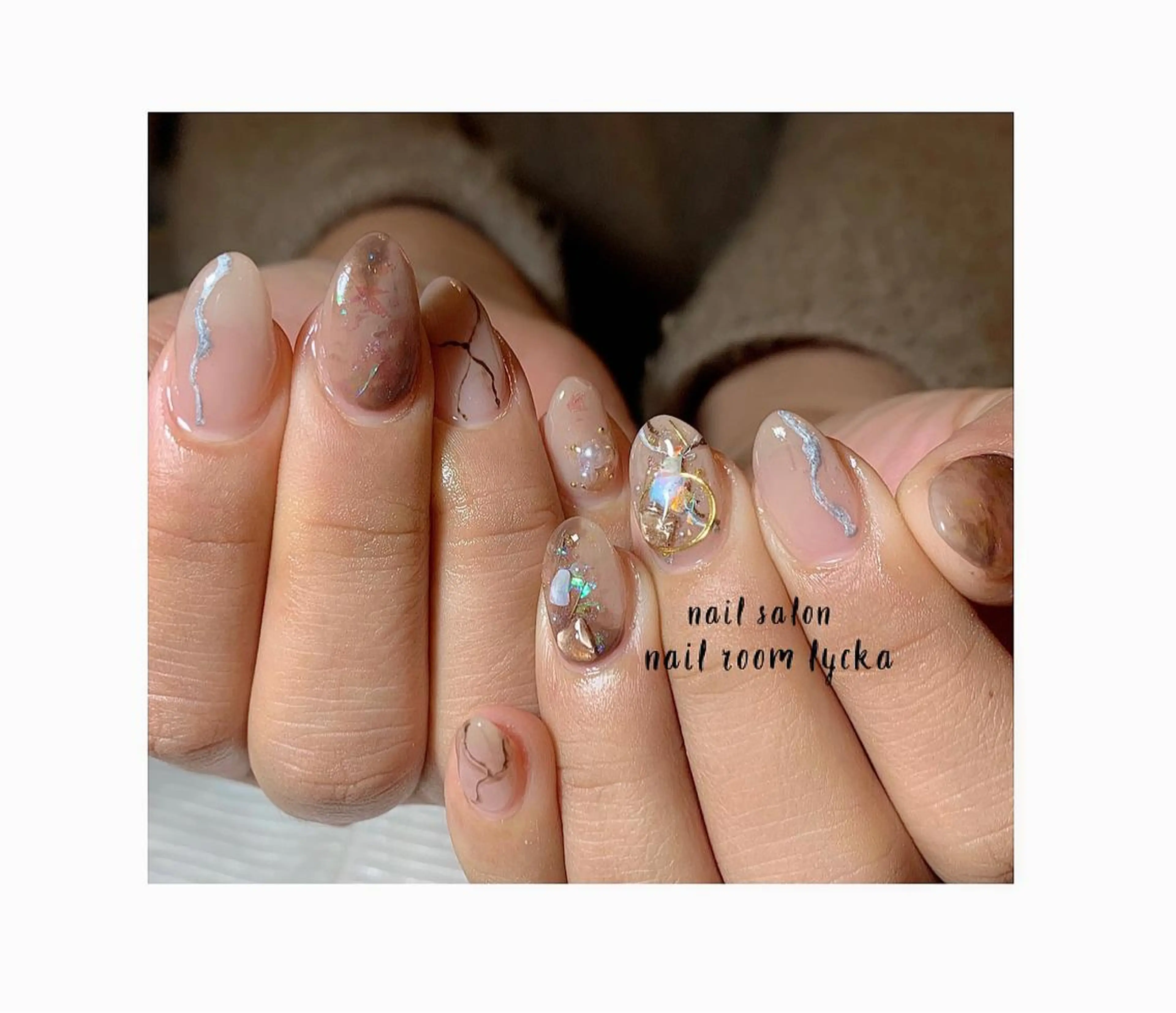 ネイル ジェルネイル パラジェル 冬ネイル ﾈｲﾙﾙｰﾑﾘｯｶ 𝐦𝐚𝐲𝐮のネイルデザイン