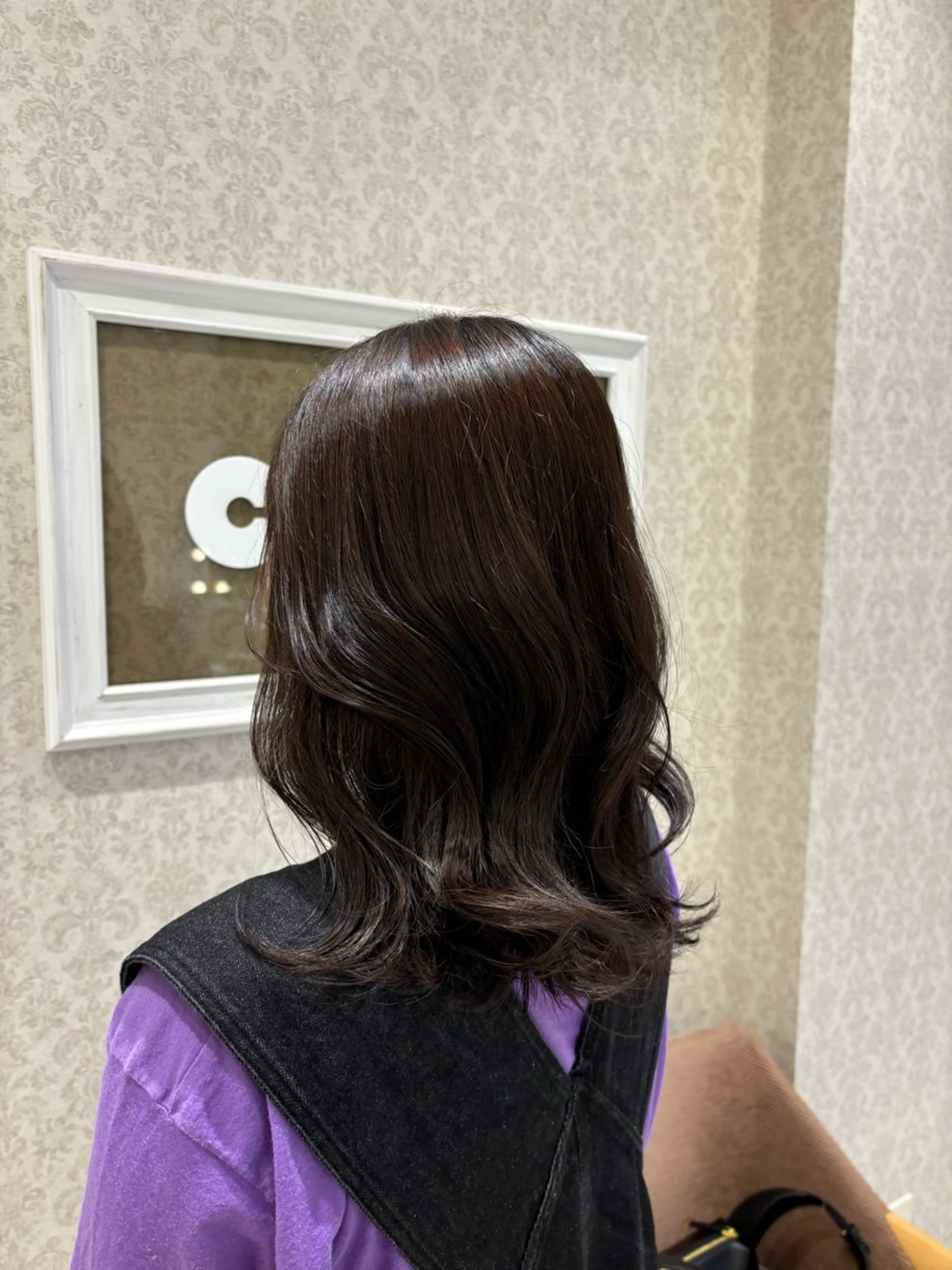 ミディアム カラー ヘアカラー トリートメント ブリーチなしカラー/ 暖色カラー/艶カラーのヘアスタイル