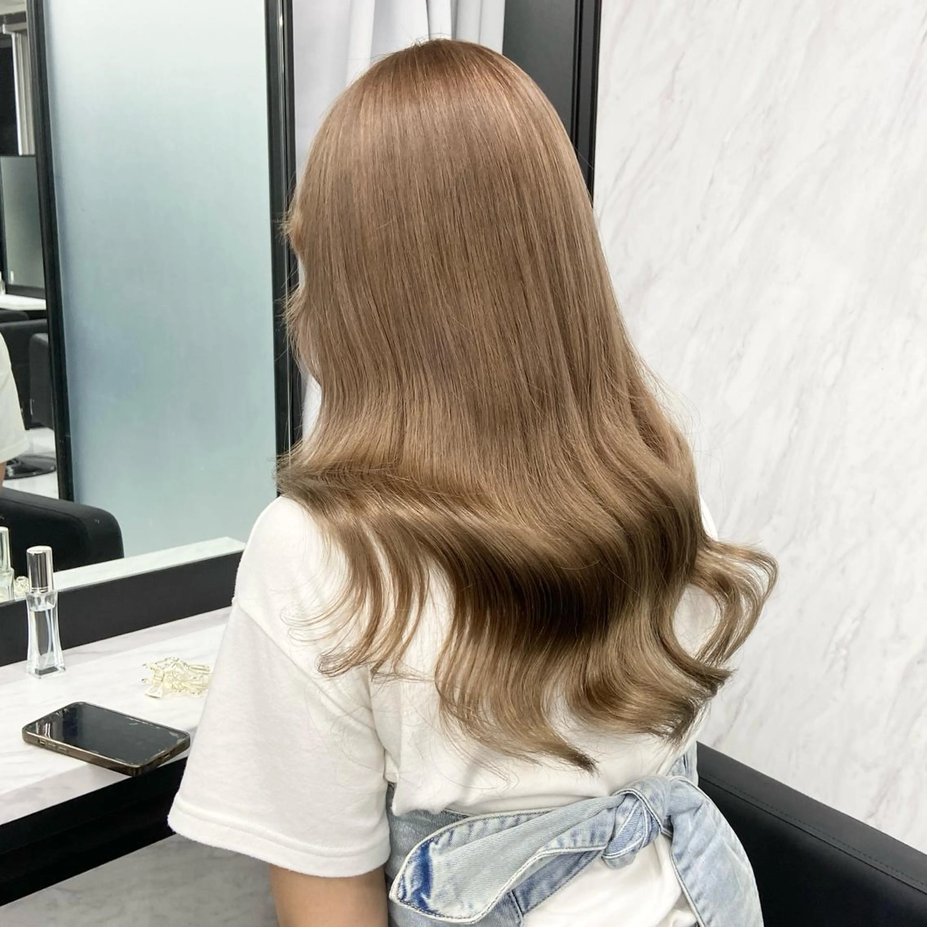 セミロング カラー ハイトーンカラー ミルボンAujua認定サロン Ria  OSAKA 梅田所属・メンズ特化/ マンツーマン/Ryuのヘアスタイル