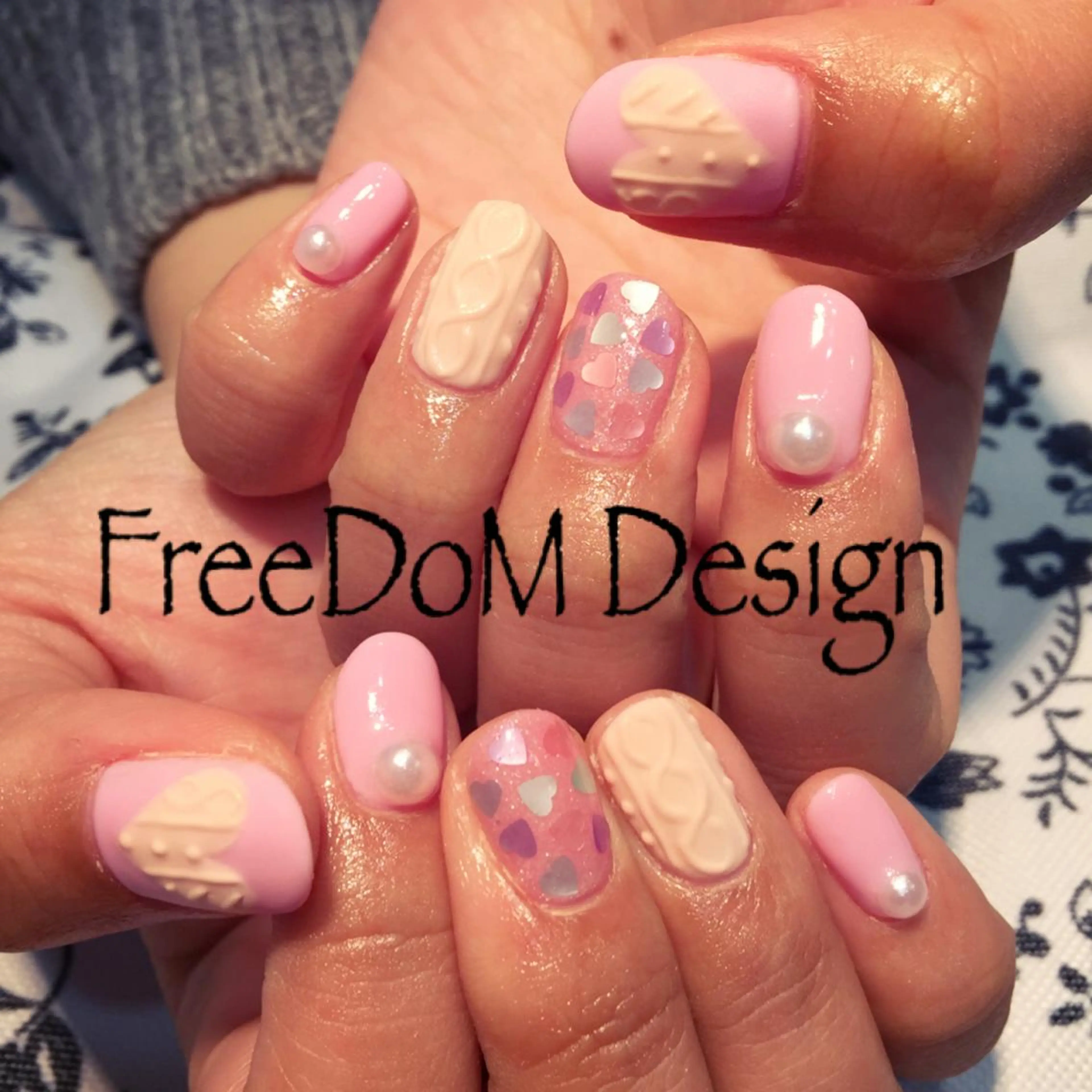 ネイル アートネイル ＦreeDoＭ   Design所属・W KUMIのネイルデザイン