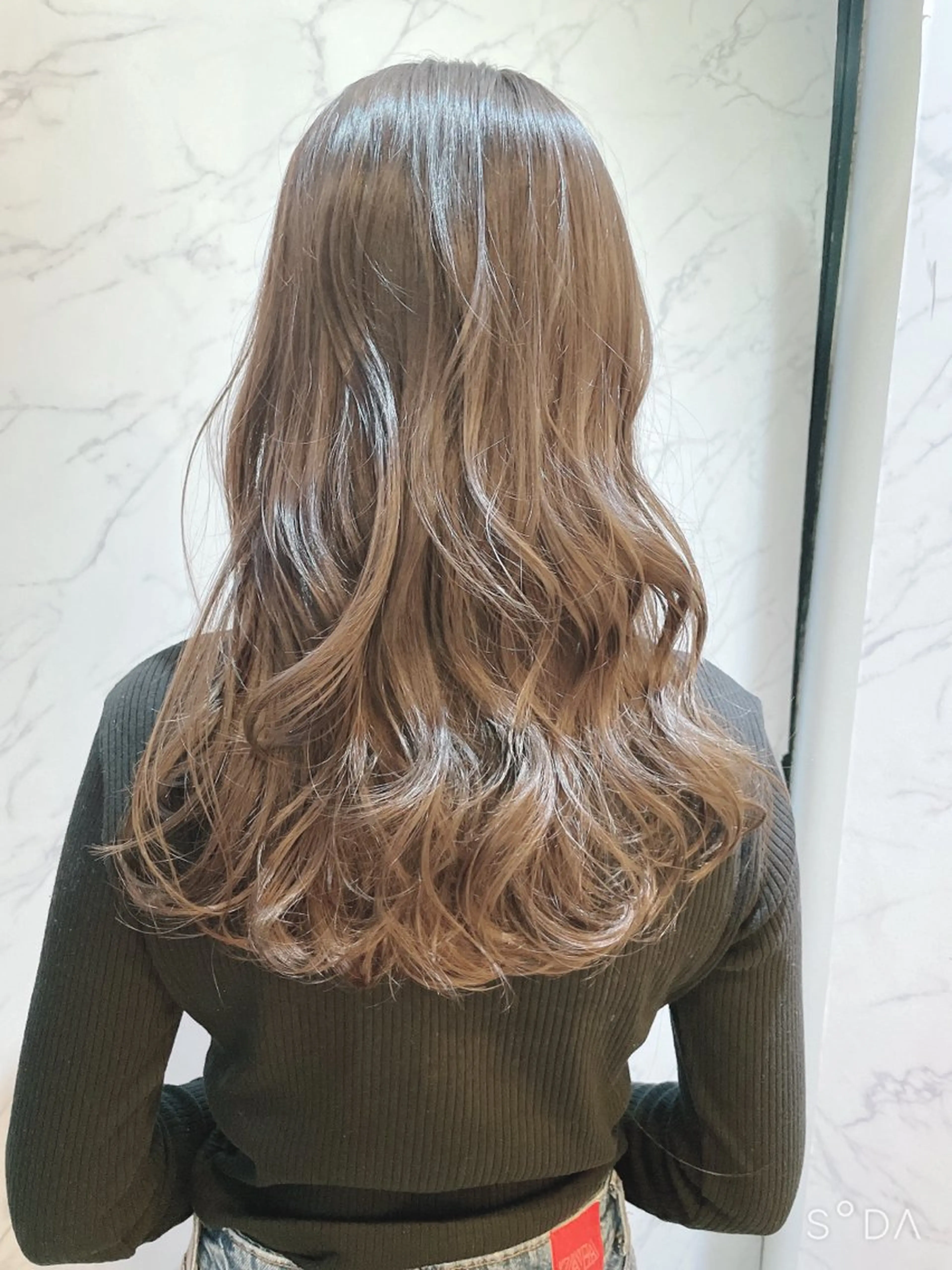 ロング カット ヘアカラー トリートメント 北田🌟小顔レイヤー 🌟人気カラーのヘアスタイル