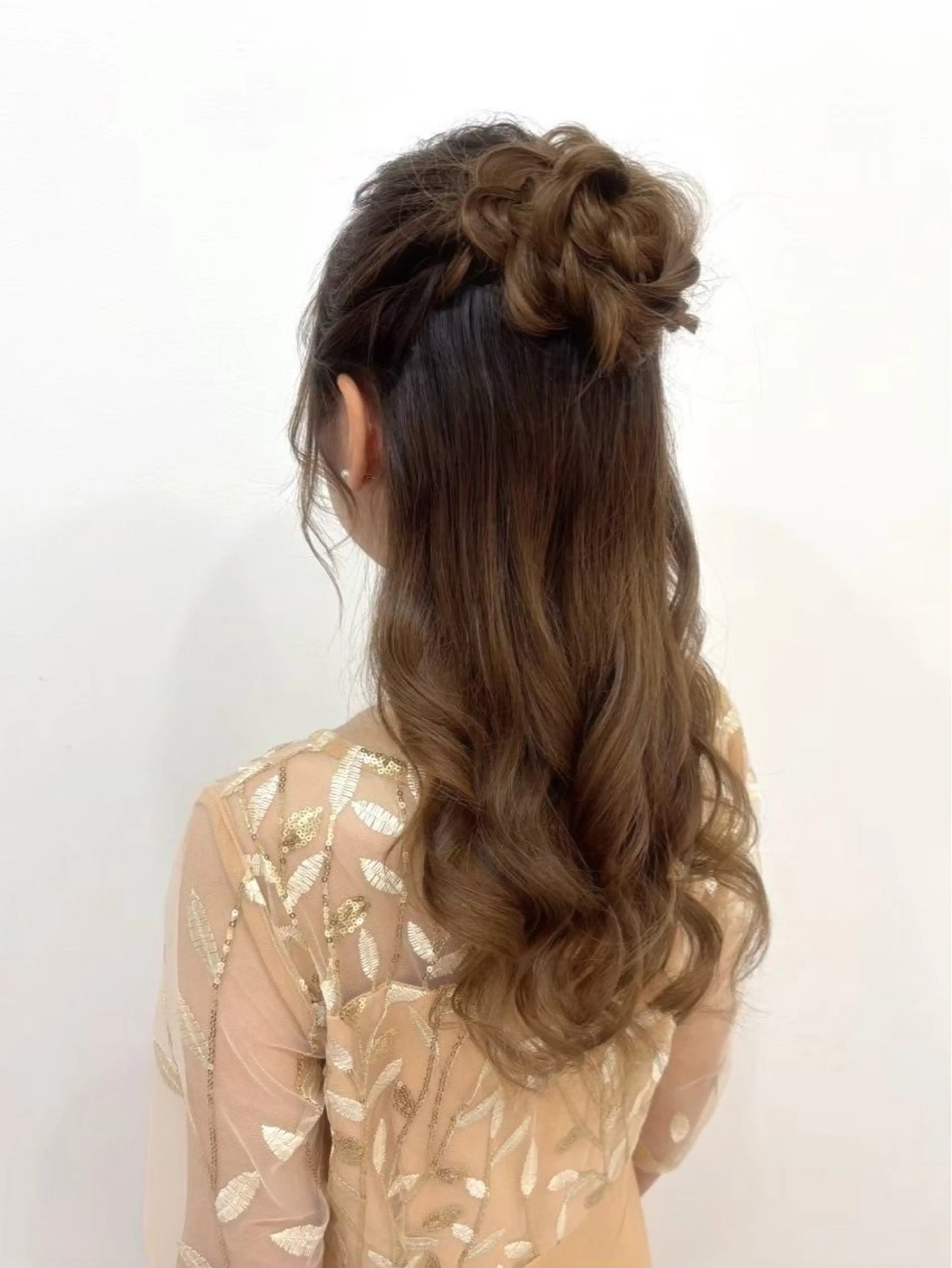 ロング 吉田 美悠のヘアスタイル