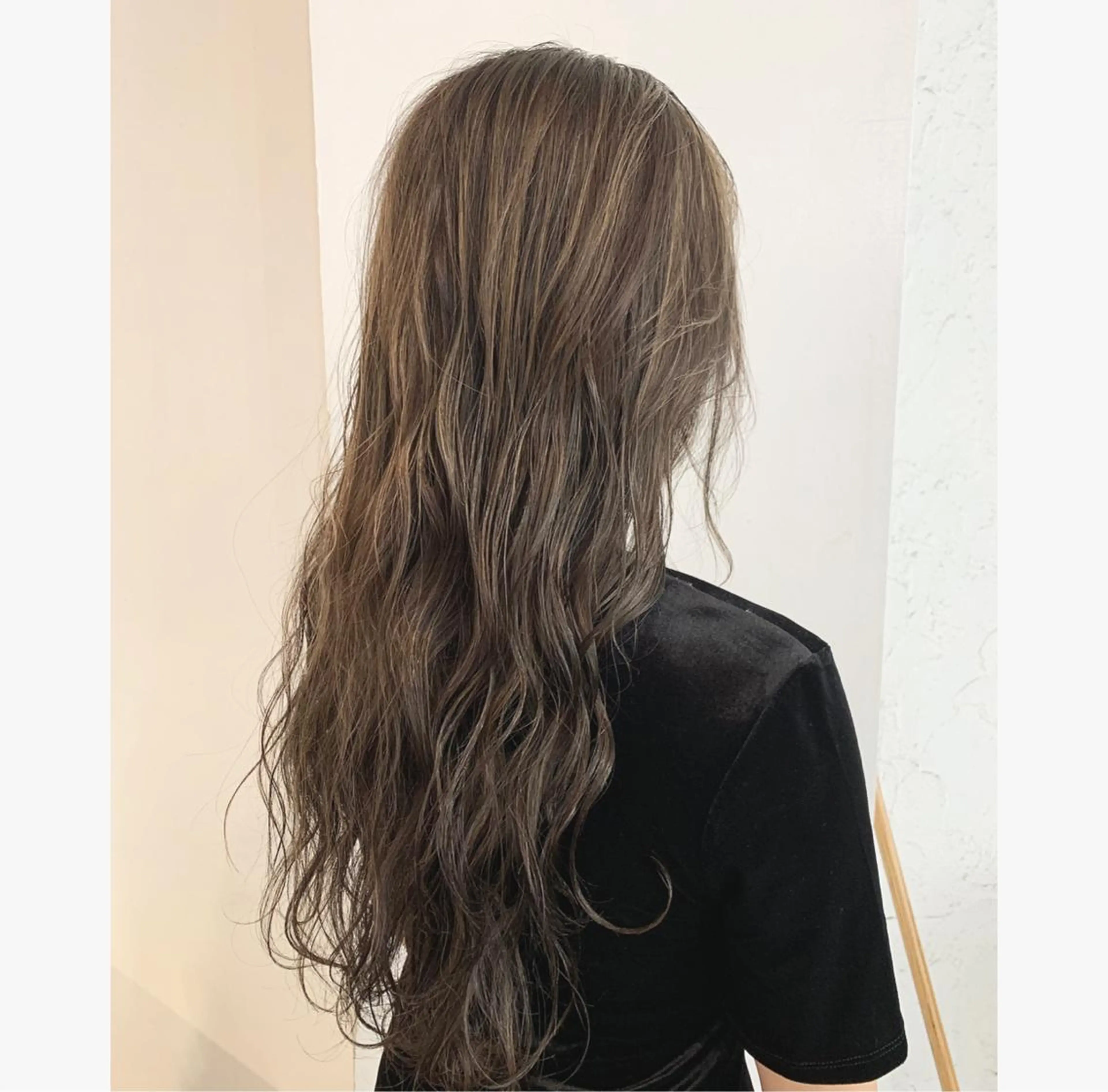 ロング カラー ハイライトカラー 外国人風カラー ハイライト 渋谷ブリーチカラー 韓国ヘアyuikoのヘアスタイル