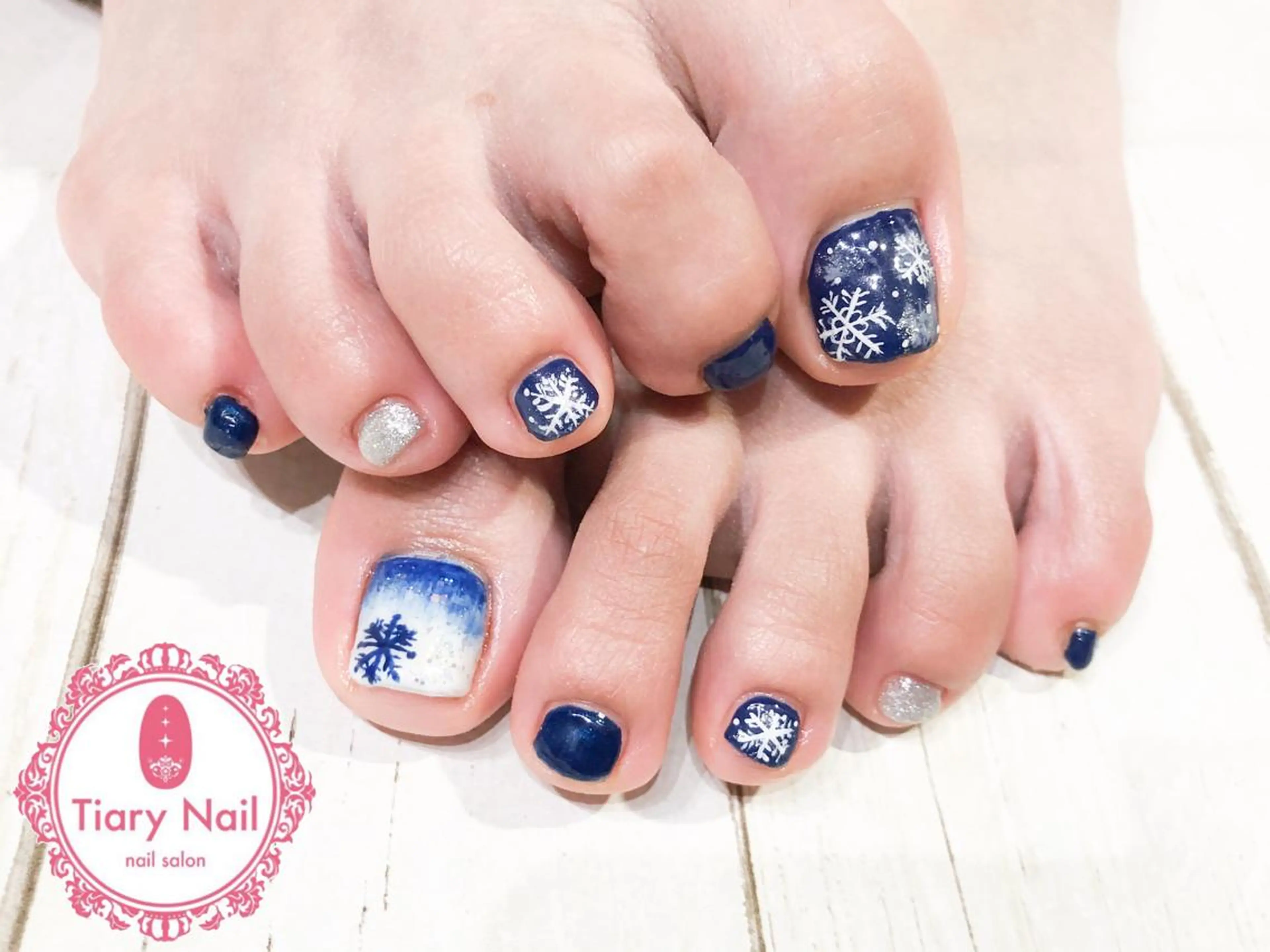 ネイル tiarynail K K🐼のネイルデザイン