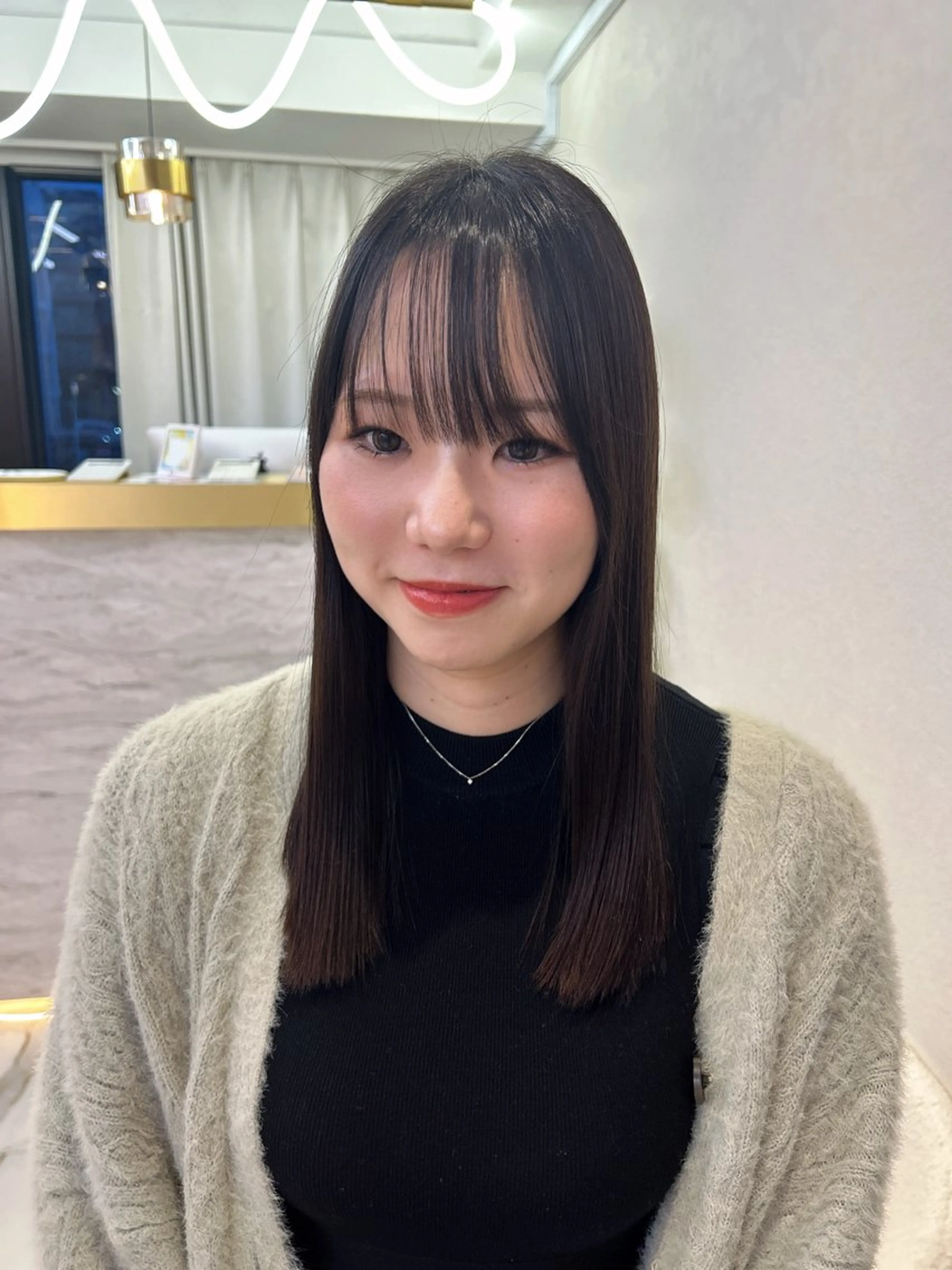 ミディアム カット トリートメント 佐合 梨花 / ｅａｕ〈オー〉のヘアスタイル