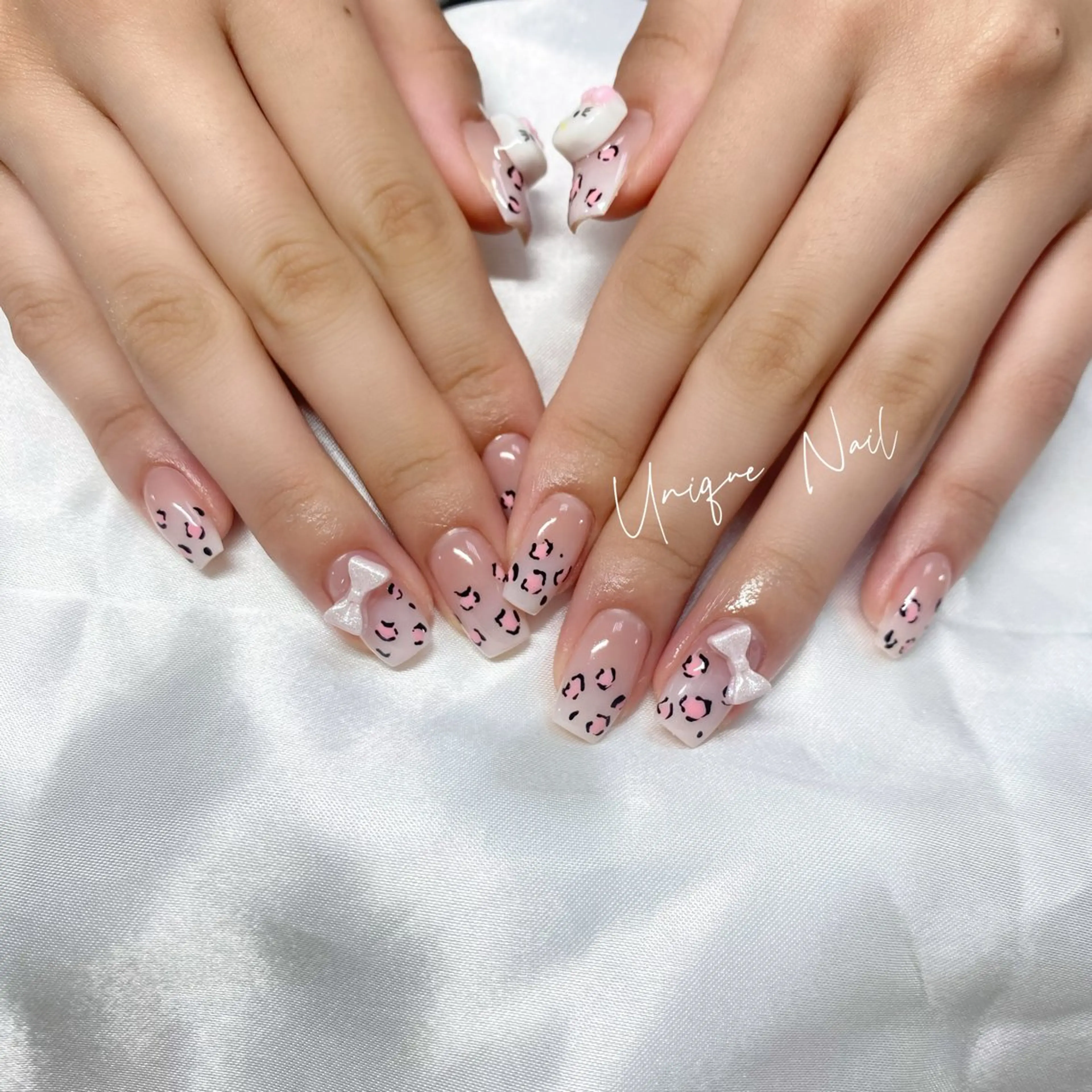 ネイル UniqueNail 長さだし専門店のネイルデザイン