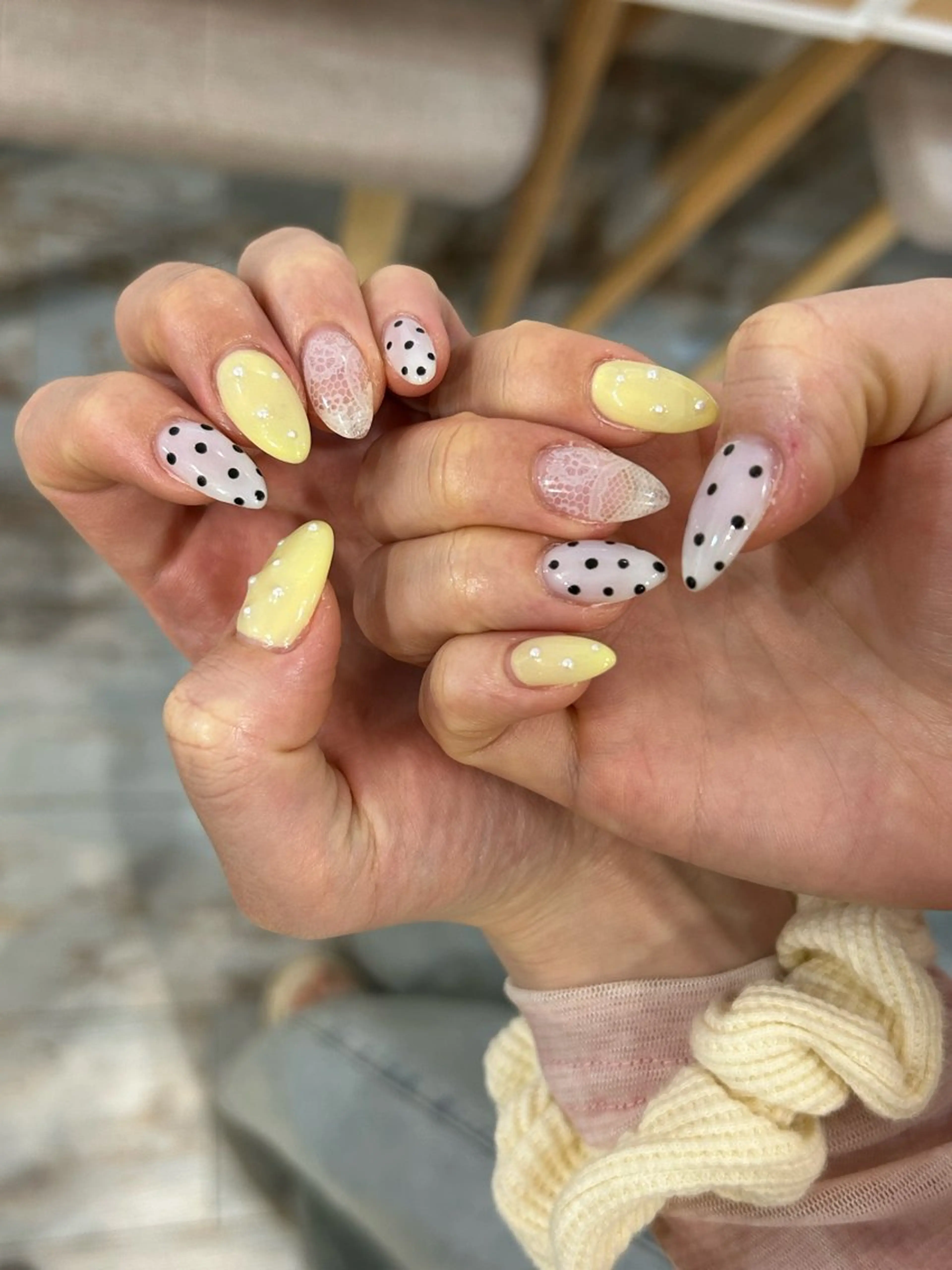 ネイル キラキラネイル 持ち込み オフィスネイル ピンク ピンクベージュ ハンドネイル Lily nailのネイルデザイン